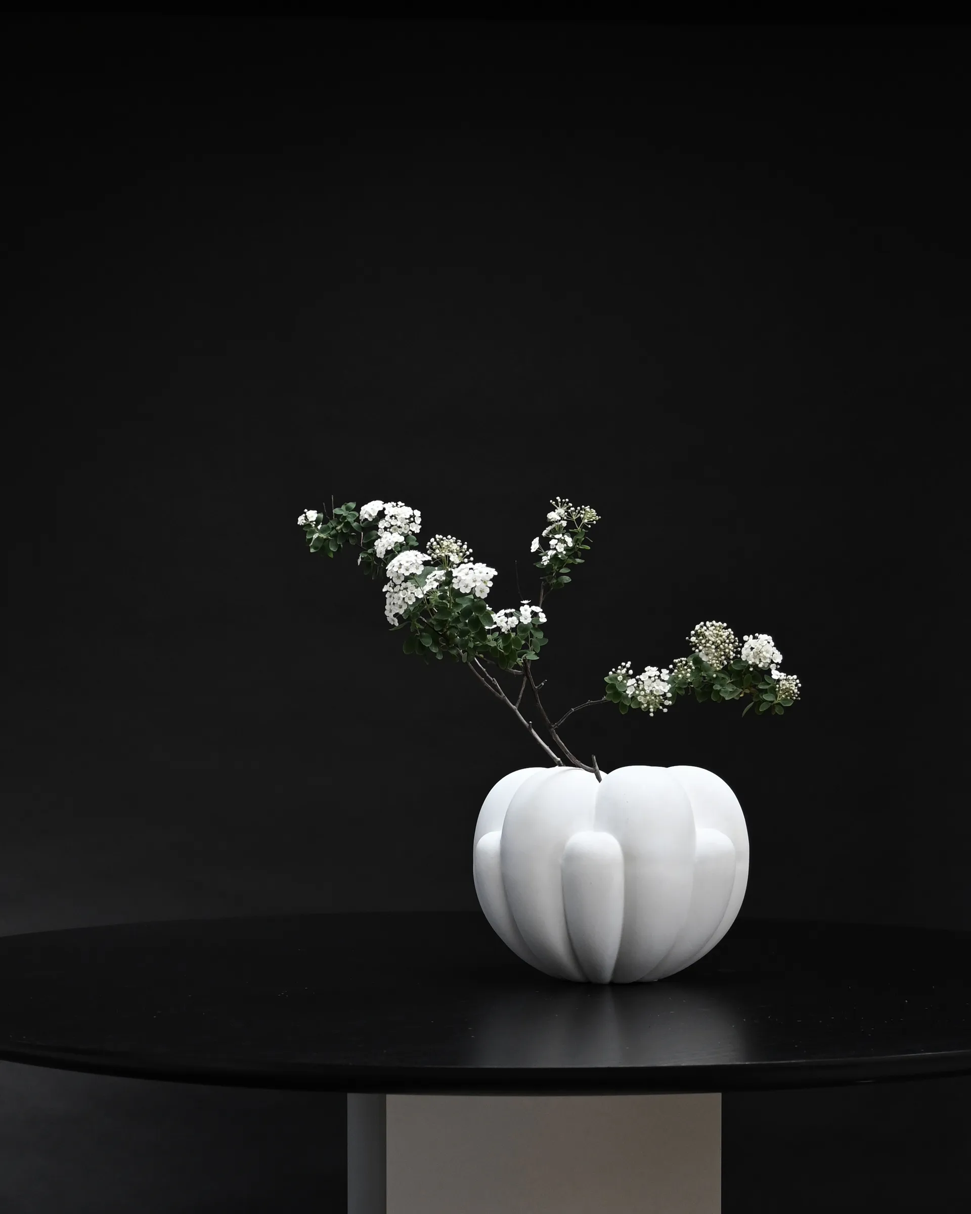 Bloom vase small 22.5x24 cm, Bone white 101 Copenhagen