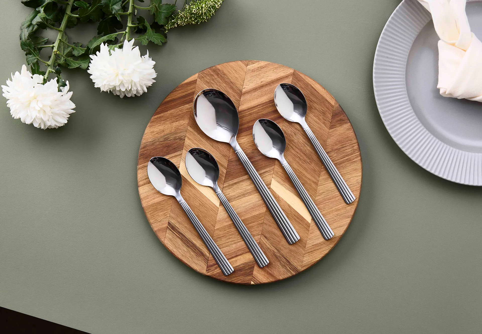 Groovy cutlery set 5 pieces, Stainless steel Aida