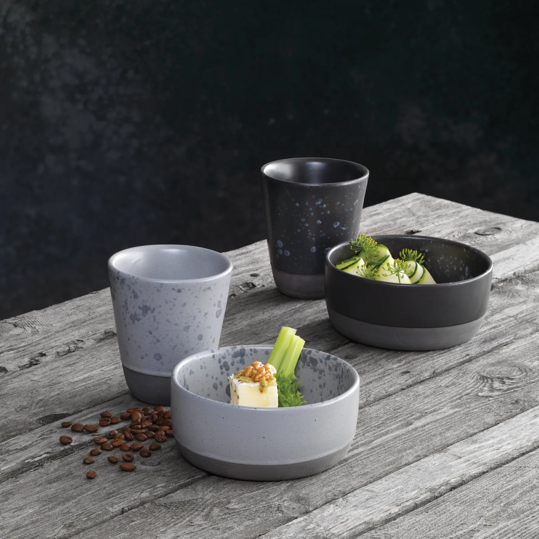 Raw bowl Ø13.5 cm, grey with dots Aida