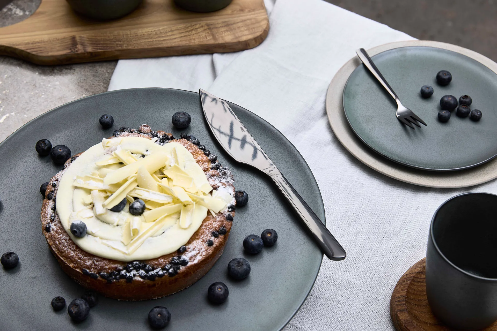 Raw cake knife, Glossy black Aida