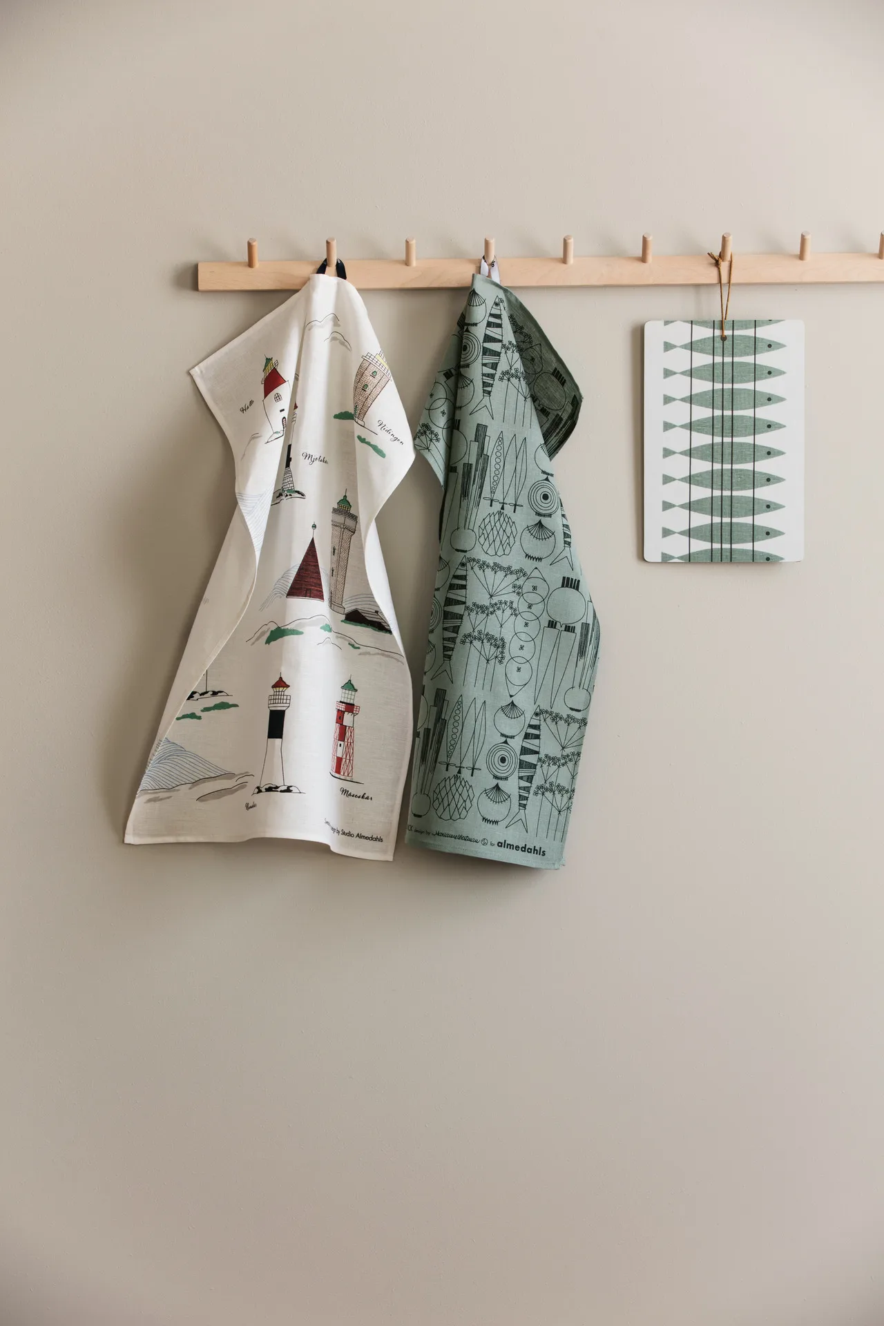 Swedish lighthouses kitchen towel 47x70 cm, White-multi Almedahls