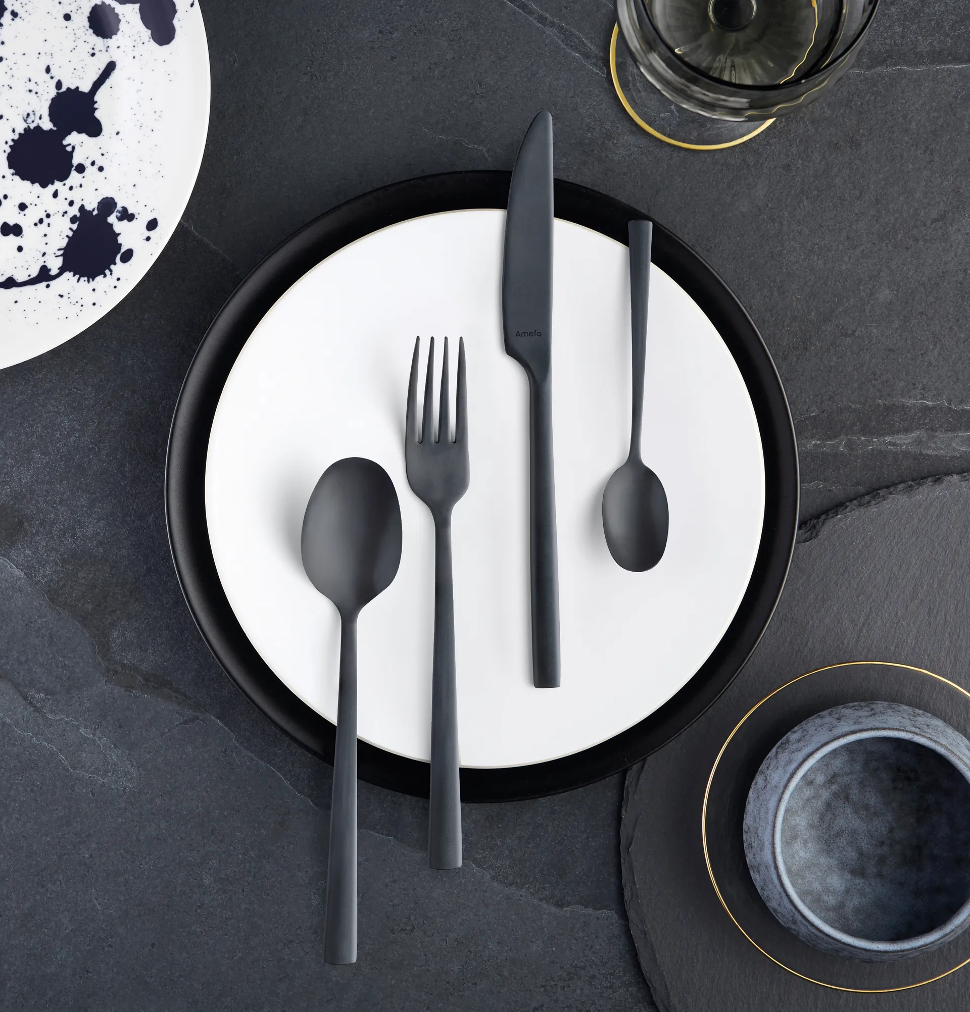 Manille Vintage cutlery set 16 pieces, Black Amefa