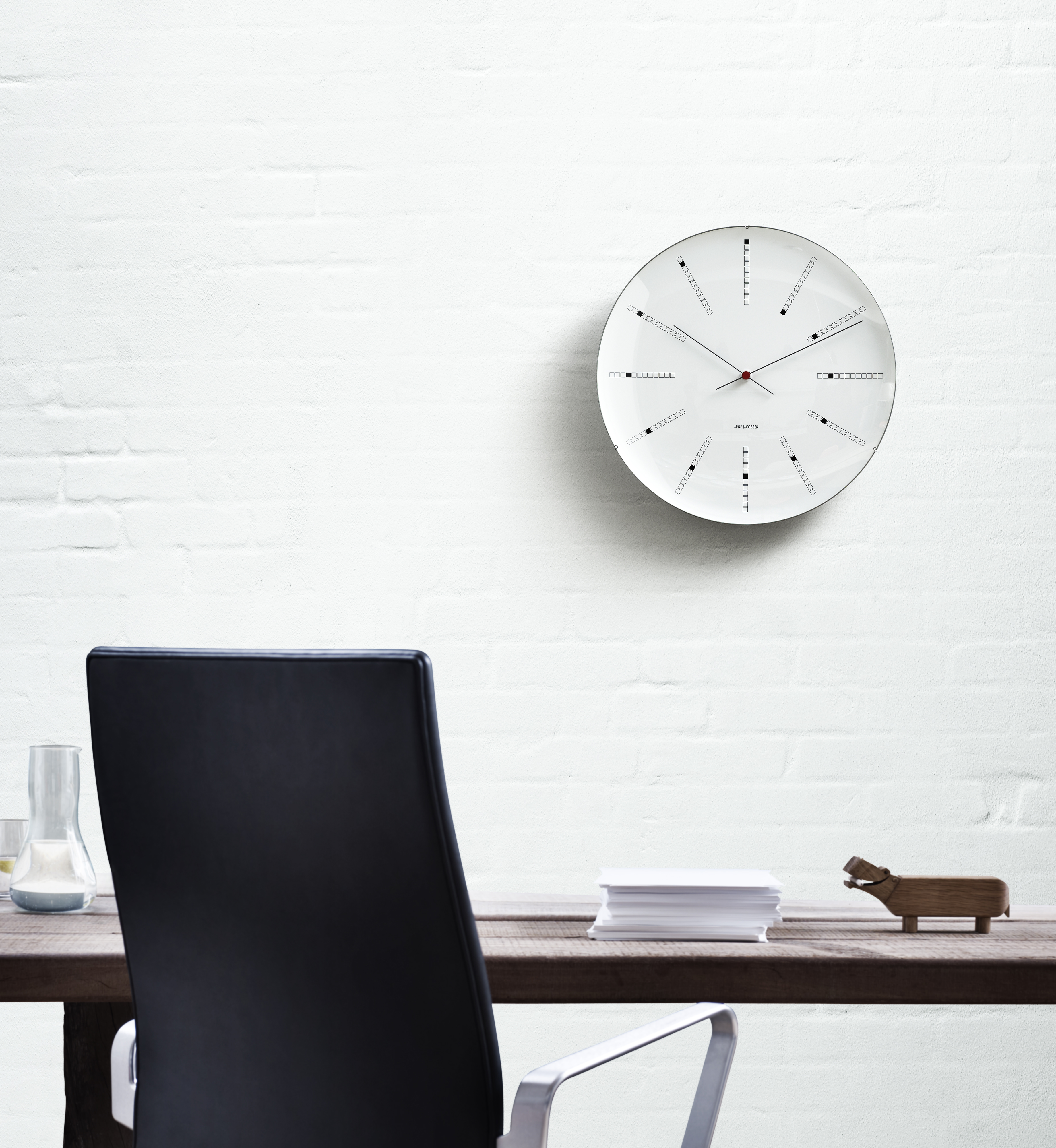 Arne Jacobsen Bankers wall clock - Arne Jacobsen Clocks
