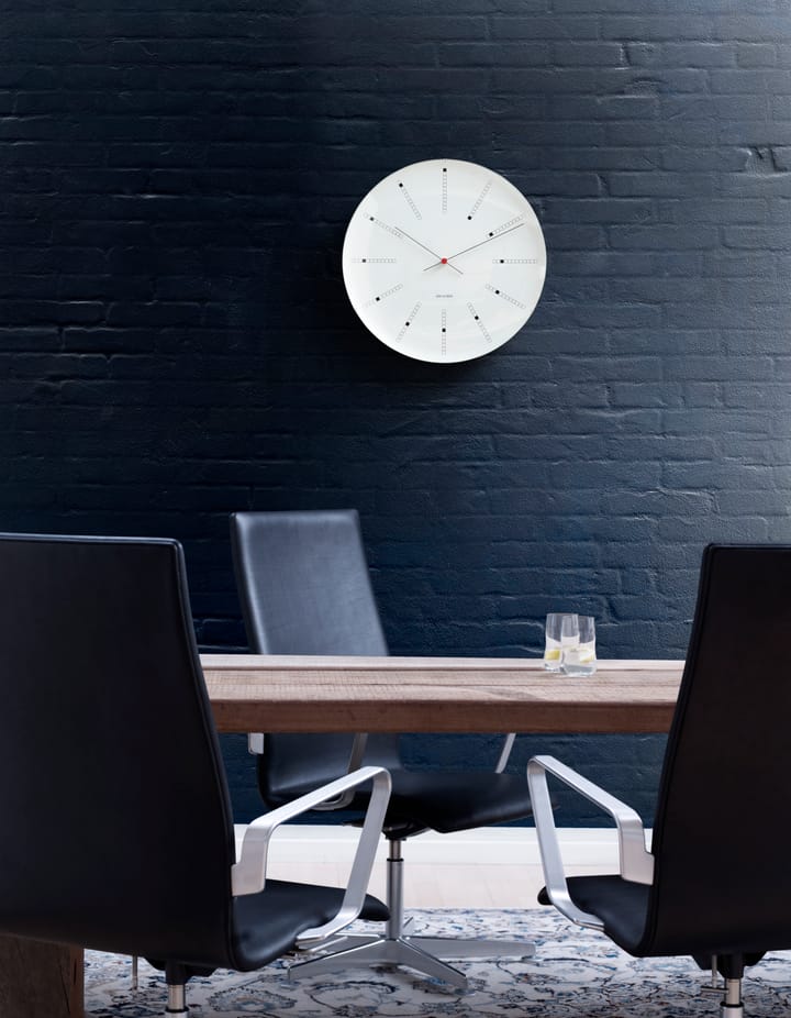 Arne Jacobsen Bankers wall clock, Ø 290 mm Arne Jacobsen Clocks