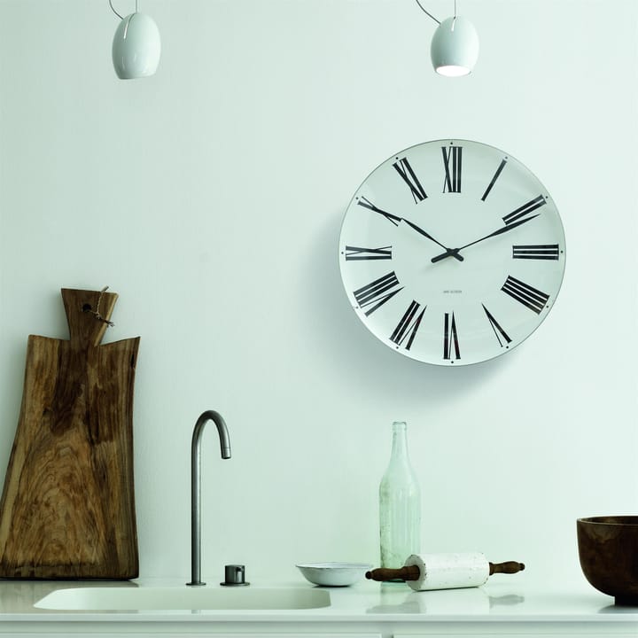 Arne Jacobsen Roman wall clock, Ø 48 cm Arne Jacobsen Clocks
