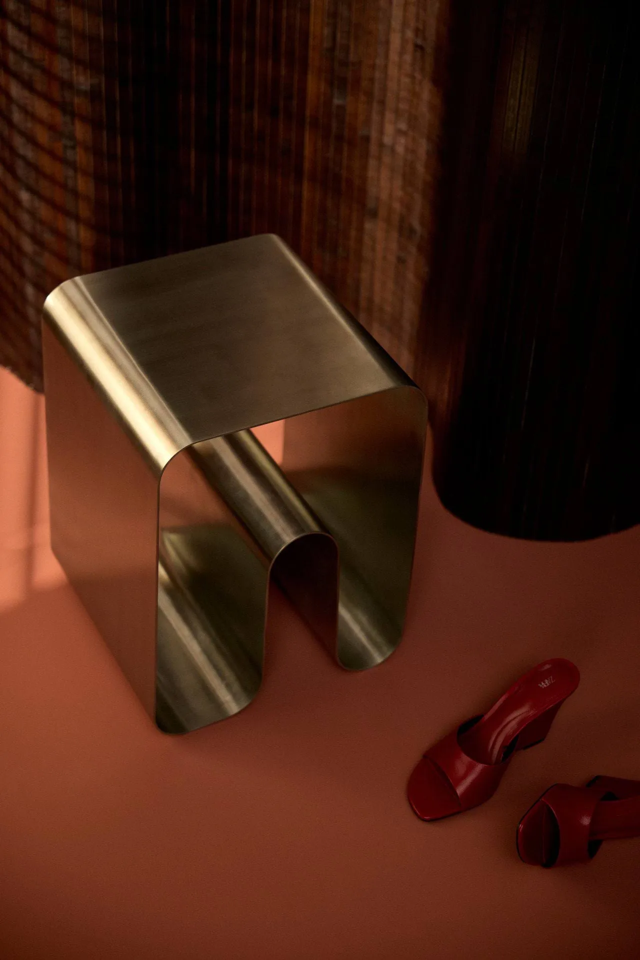 Curva solid stool, Silver, 32x32x43.2 cm AYTM