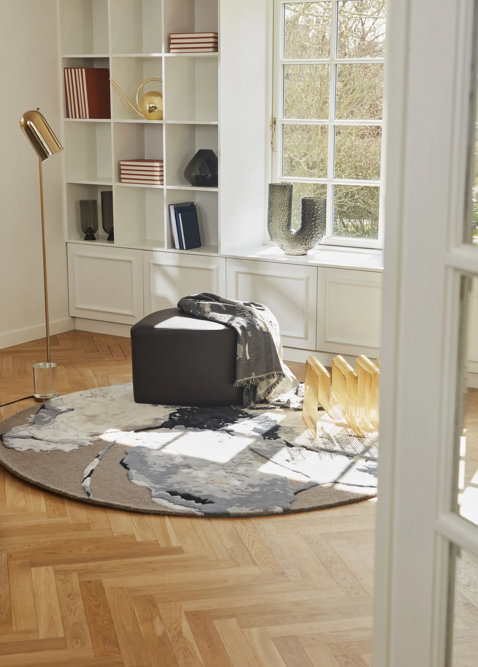 Floreo rug Ø200 cm, White-grey AYTM