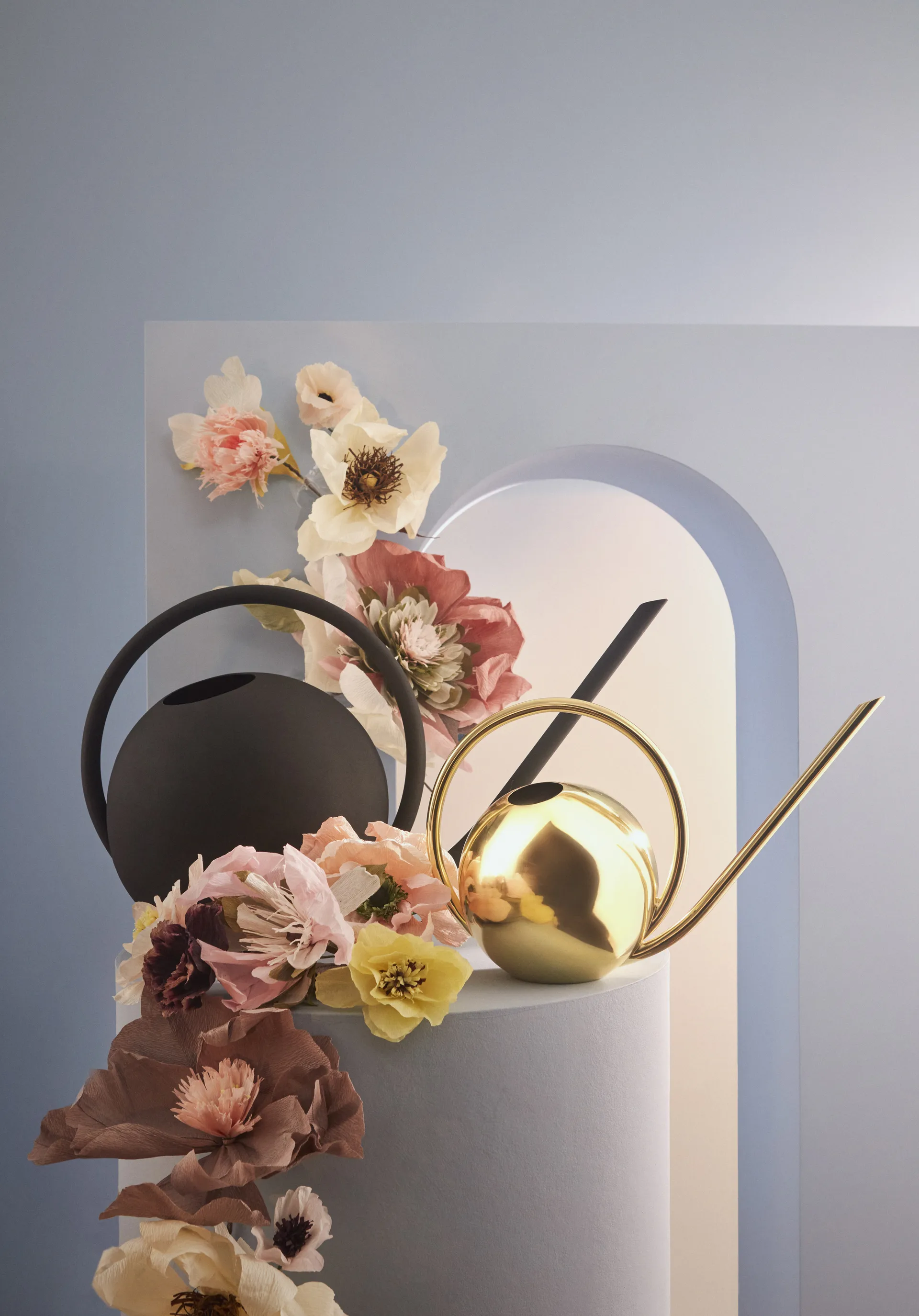 Globe watering can 34 cm, Black AYTM