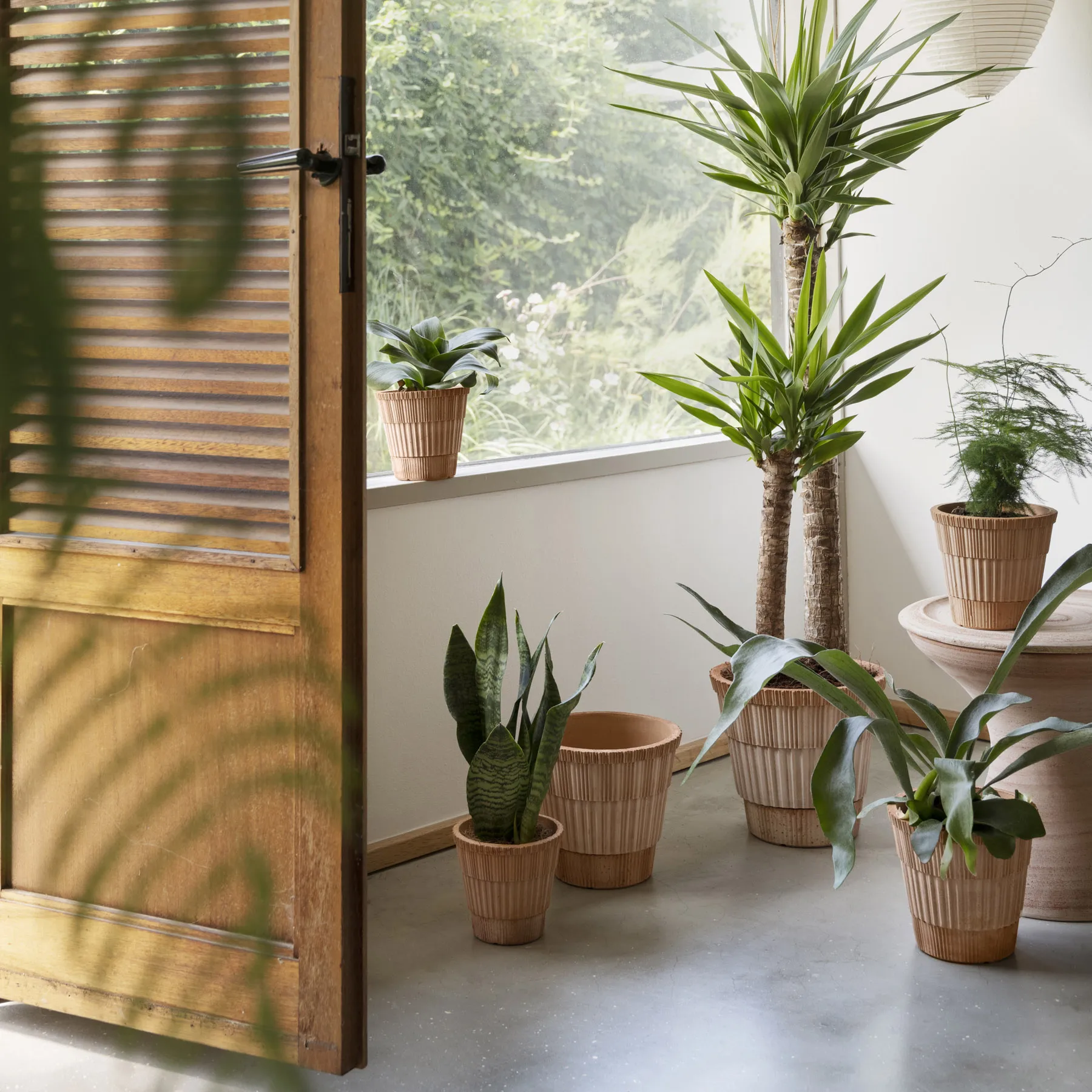 Atlas raw pot with saucer, Pink, Ø14 cm Bergs Potter