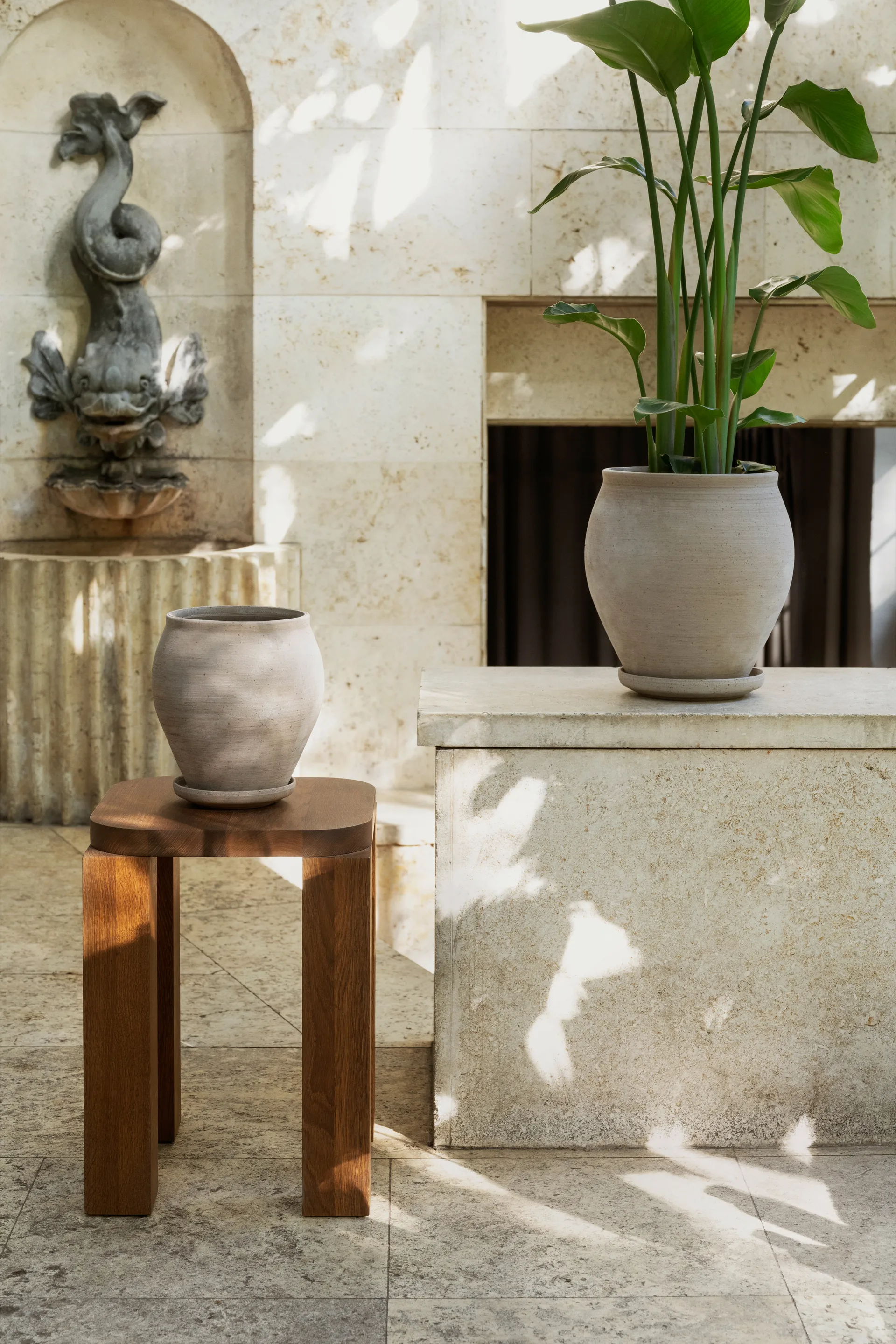 Delphi pot with saucer, 2 pieces, Grey, Ø20 cm Bergs Potter