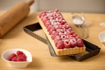 Blomsterbergs rectangular pie dish 35x11x2.6 cm - Dark grey - Blomsterbergs