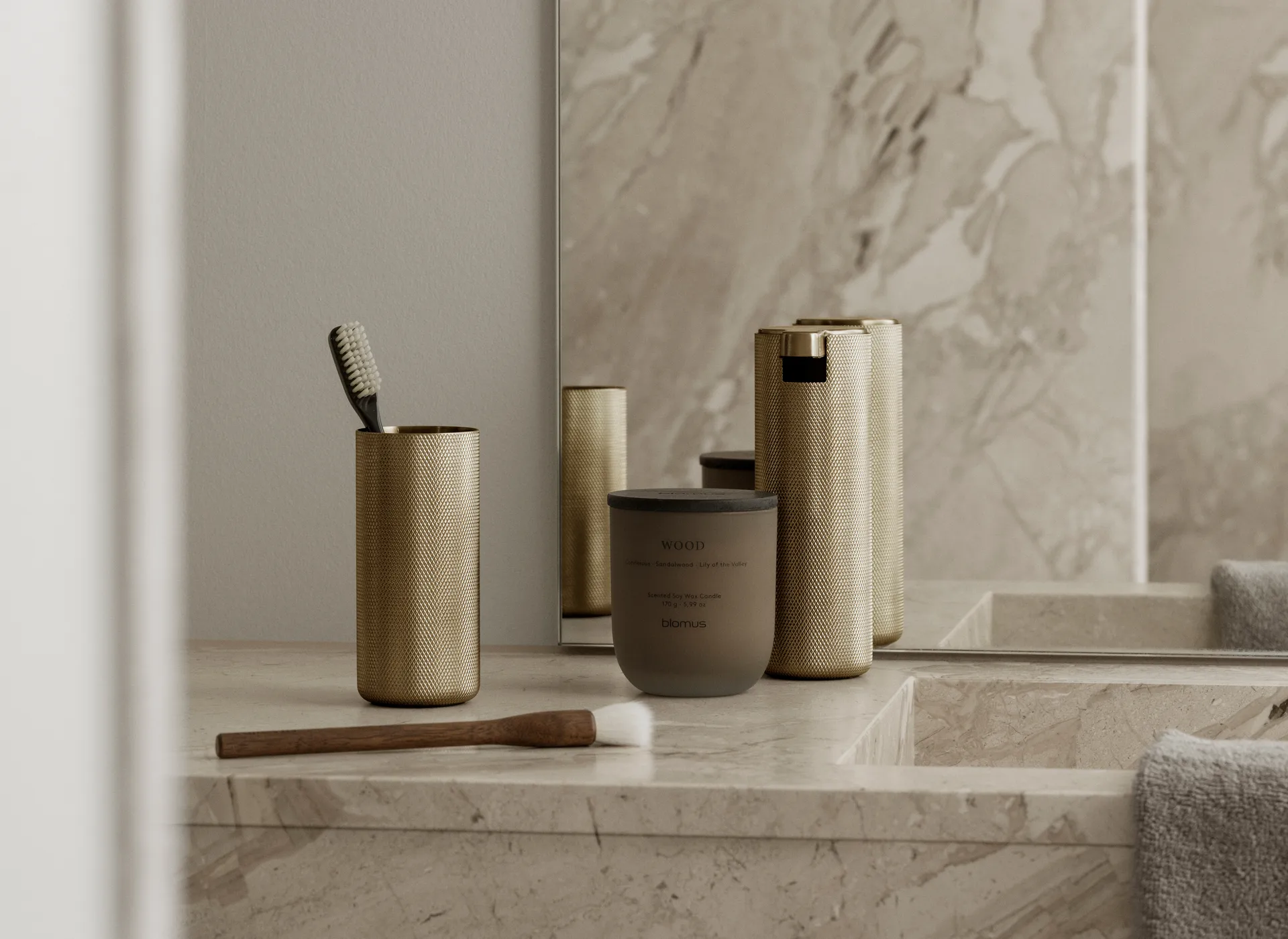 Modo Rof toothbrush holder, Brass, Ø5.5x12 cm blomus