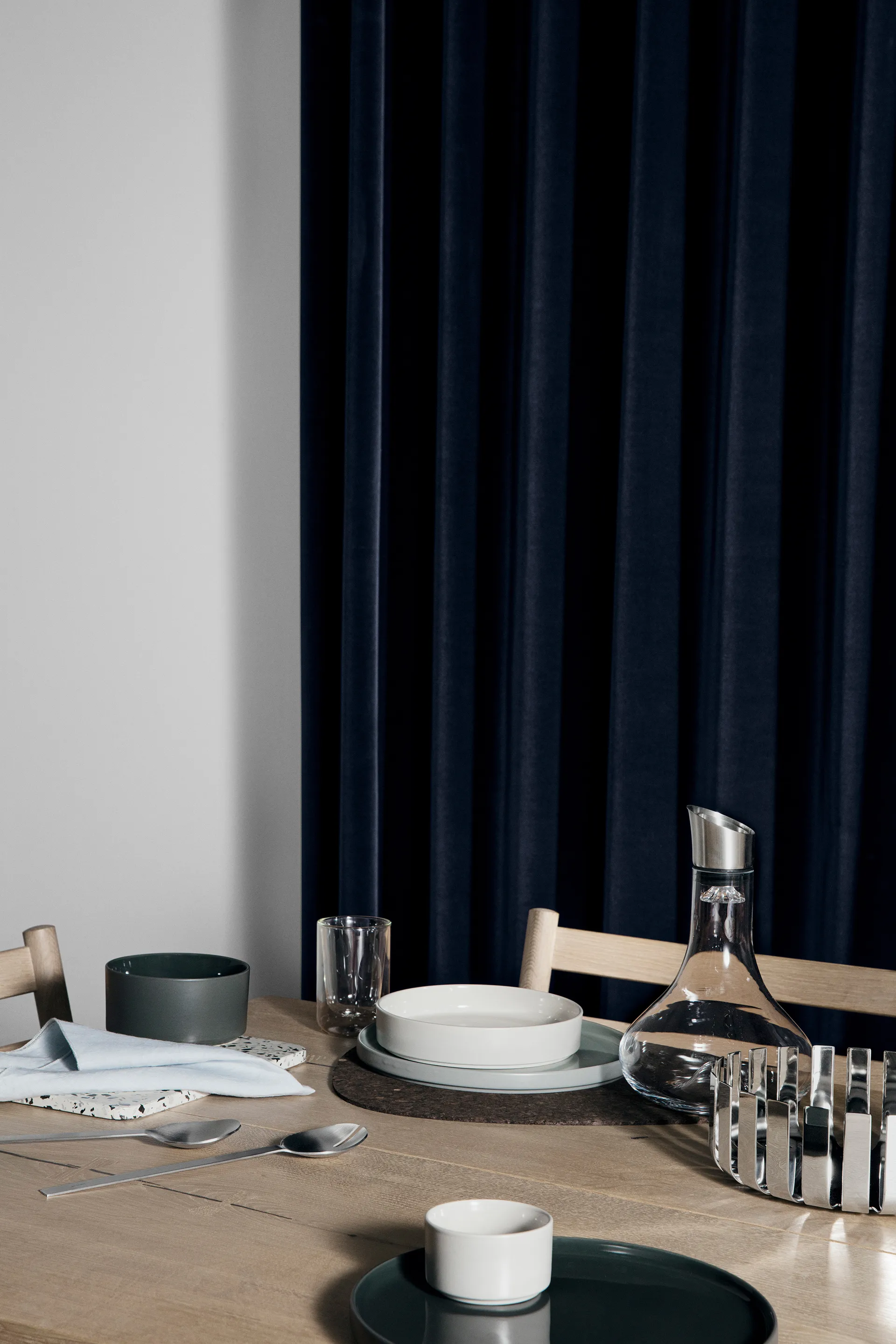 Pilar deep plate Ø20 cm, Moonbeam blomus