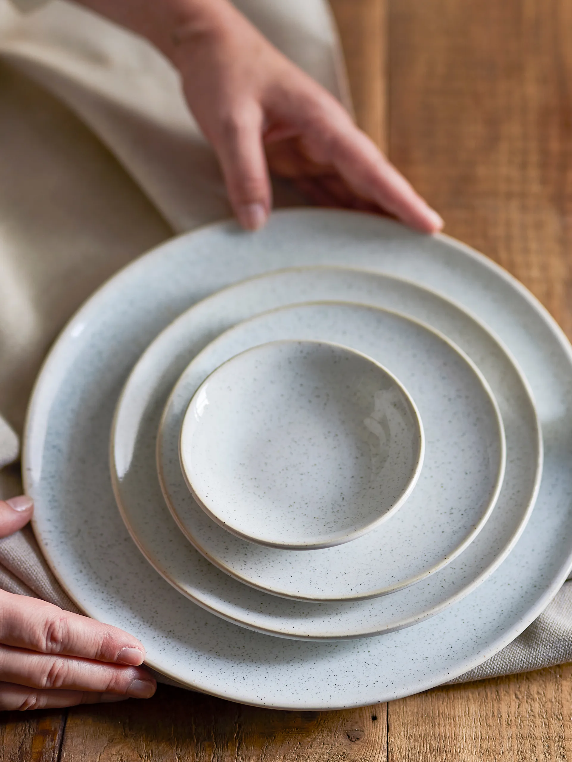 Addison plate Ø26.5 cm, White Bloomingville