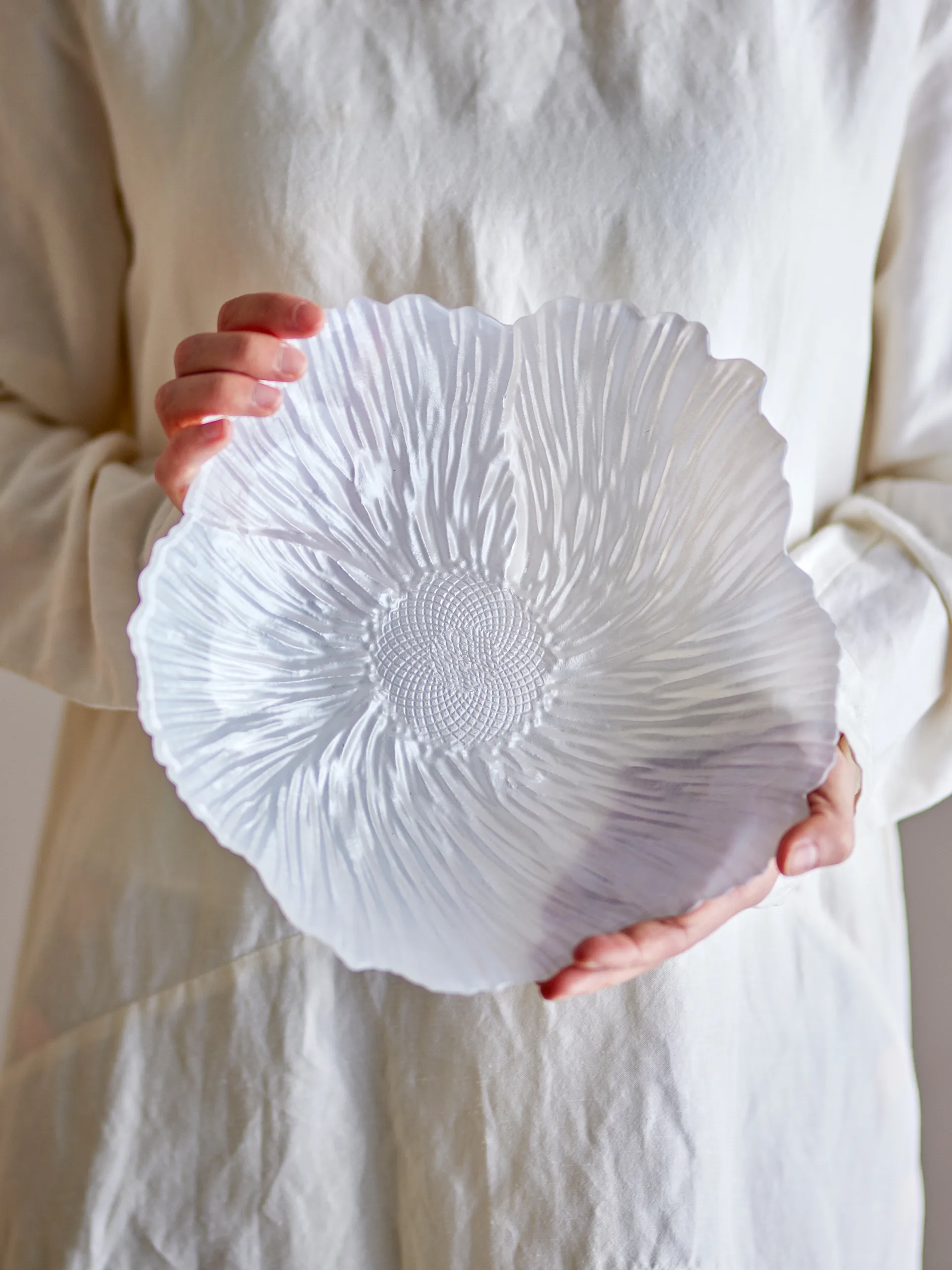 Iani bowl glass Ø26 cm, White Bloomingville