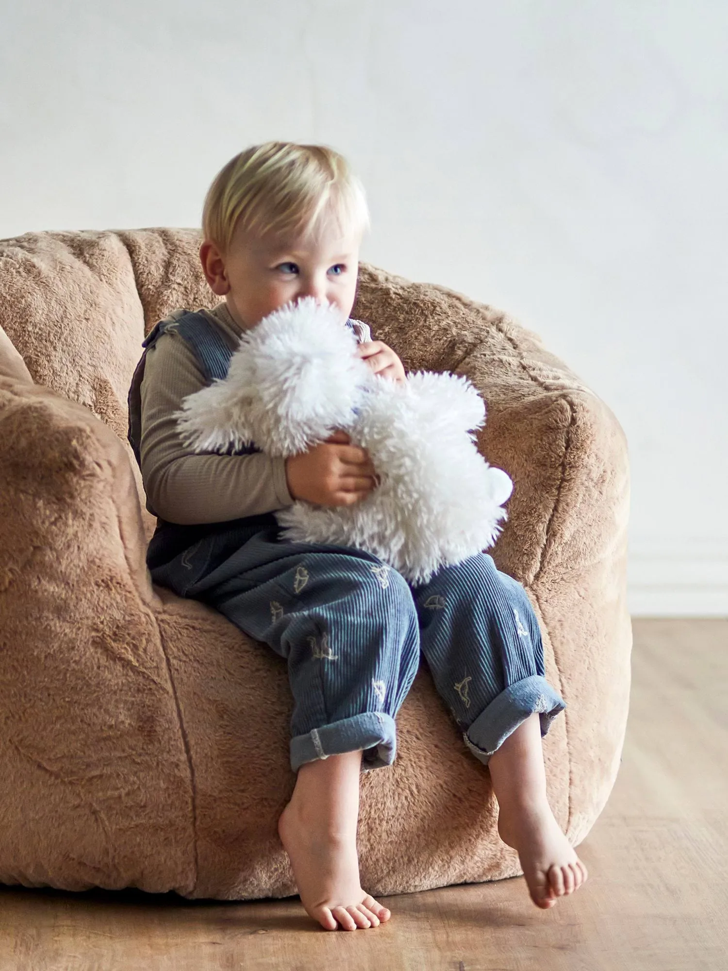 Kari armchair, Brown Bloomingville