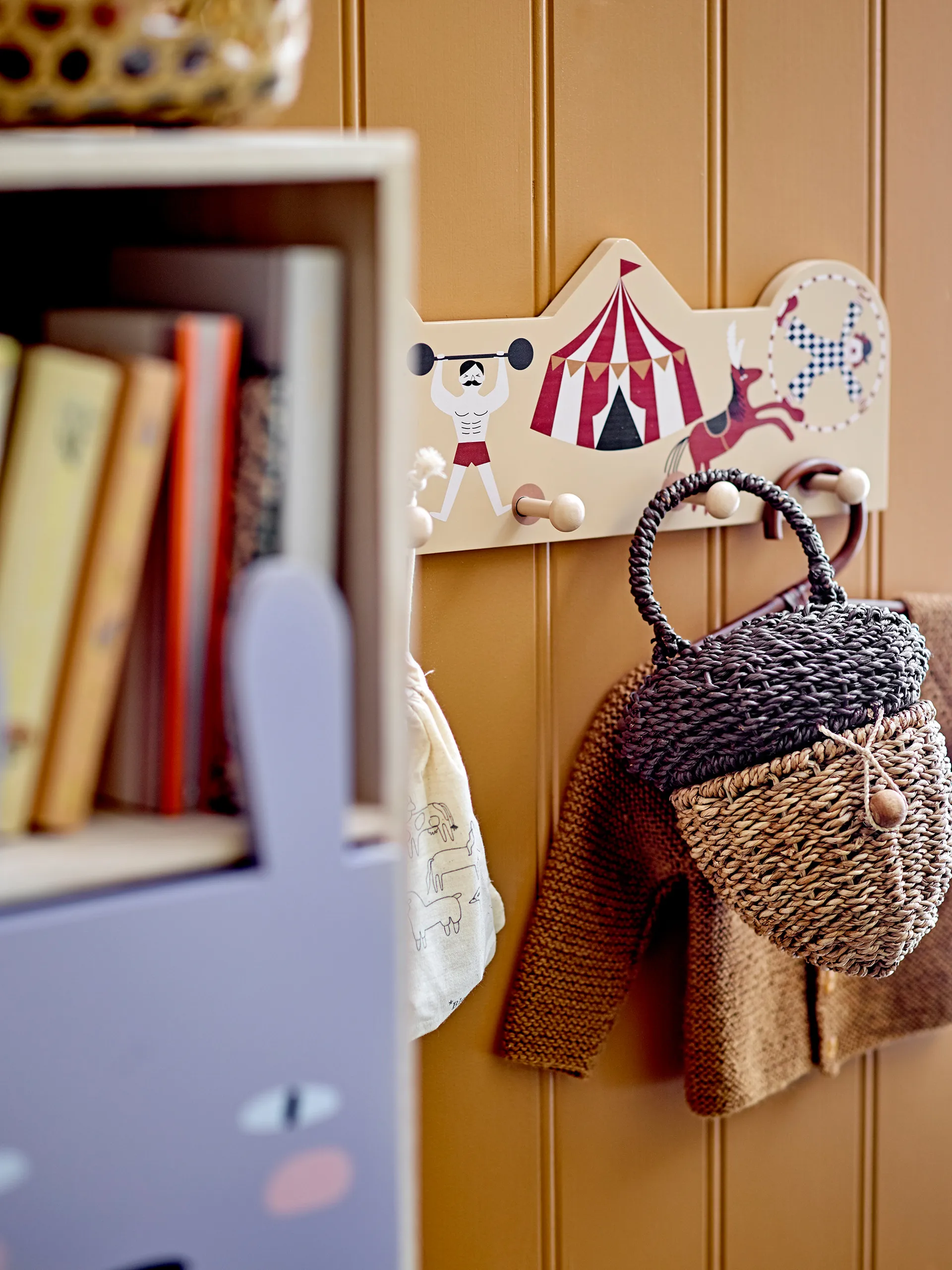 Miou hanger, Circus Bloomingville