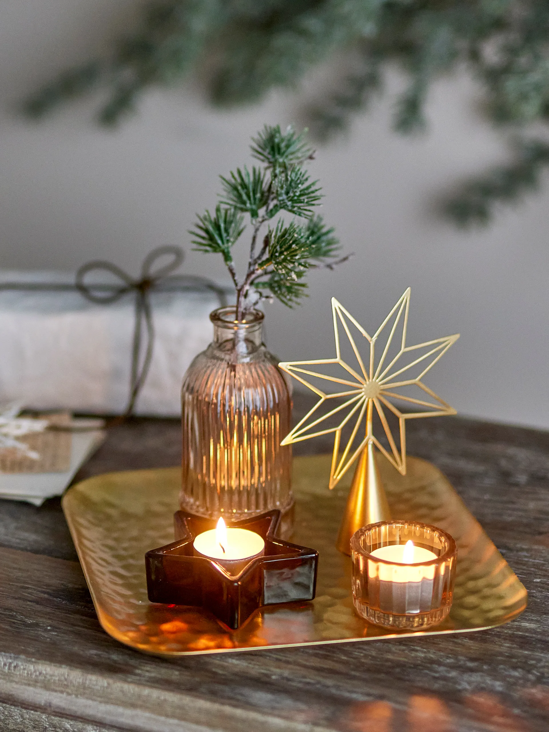 Sanga tray with decorative objects 6 pieces, Gold Bloomingville