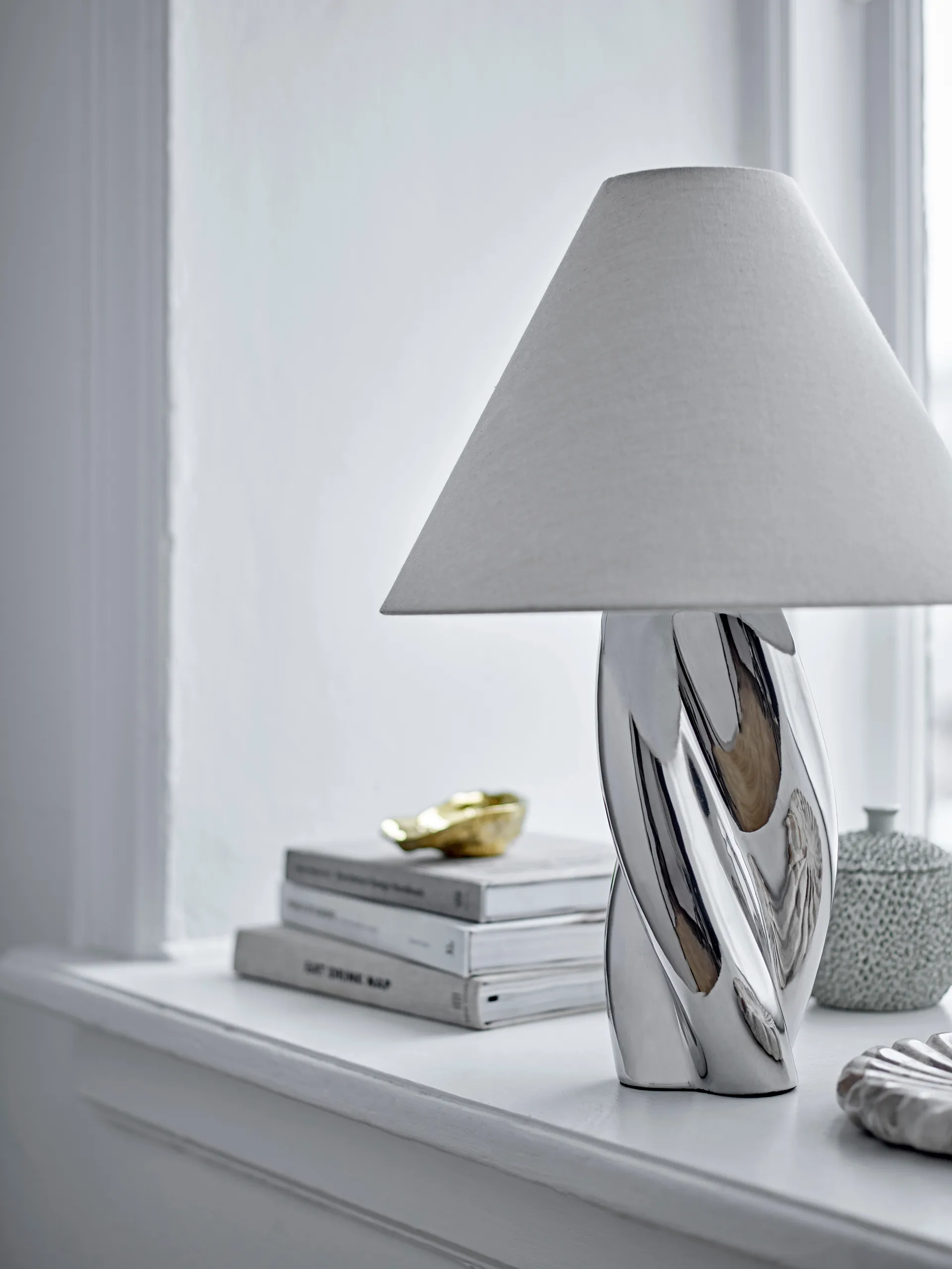 Silva table lamp Ø35 cm, Silver Bloomingville