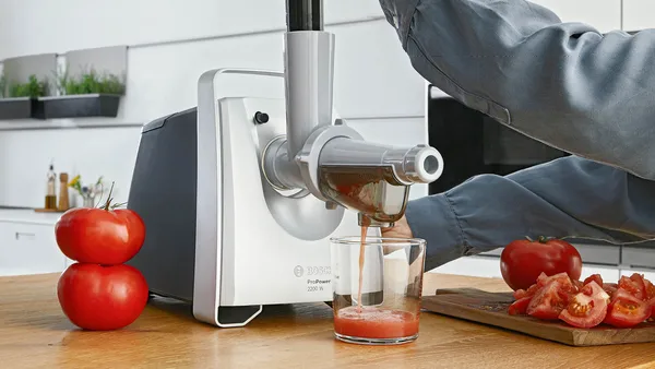 Bosch ProPower MFW68660 meat grinder 2200W, Black-chrome Bosch