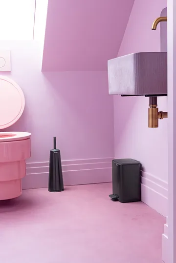 Bo pedal bin 4 L - Matt Black - Brabantia