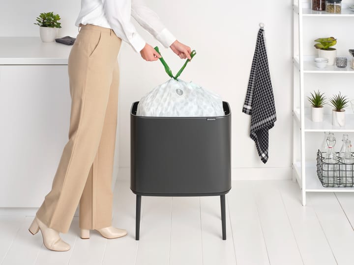 Bo touch bin 36 litre, Confident grey Brabantia