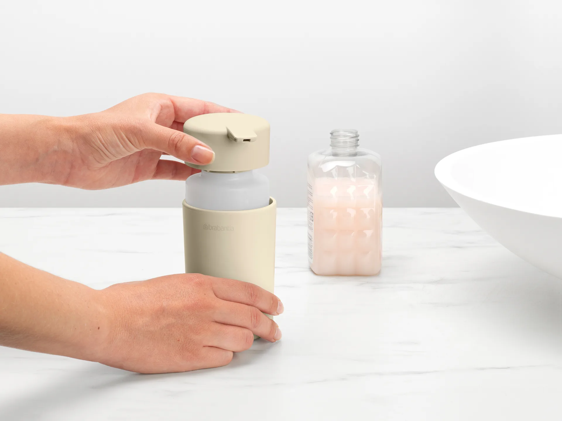 Brabantia ReNew soap dispenser 14 cm, Soft Beige Brabantia