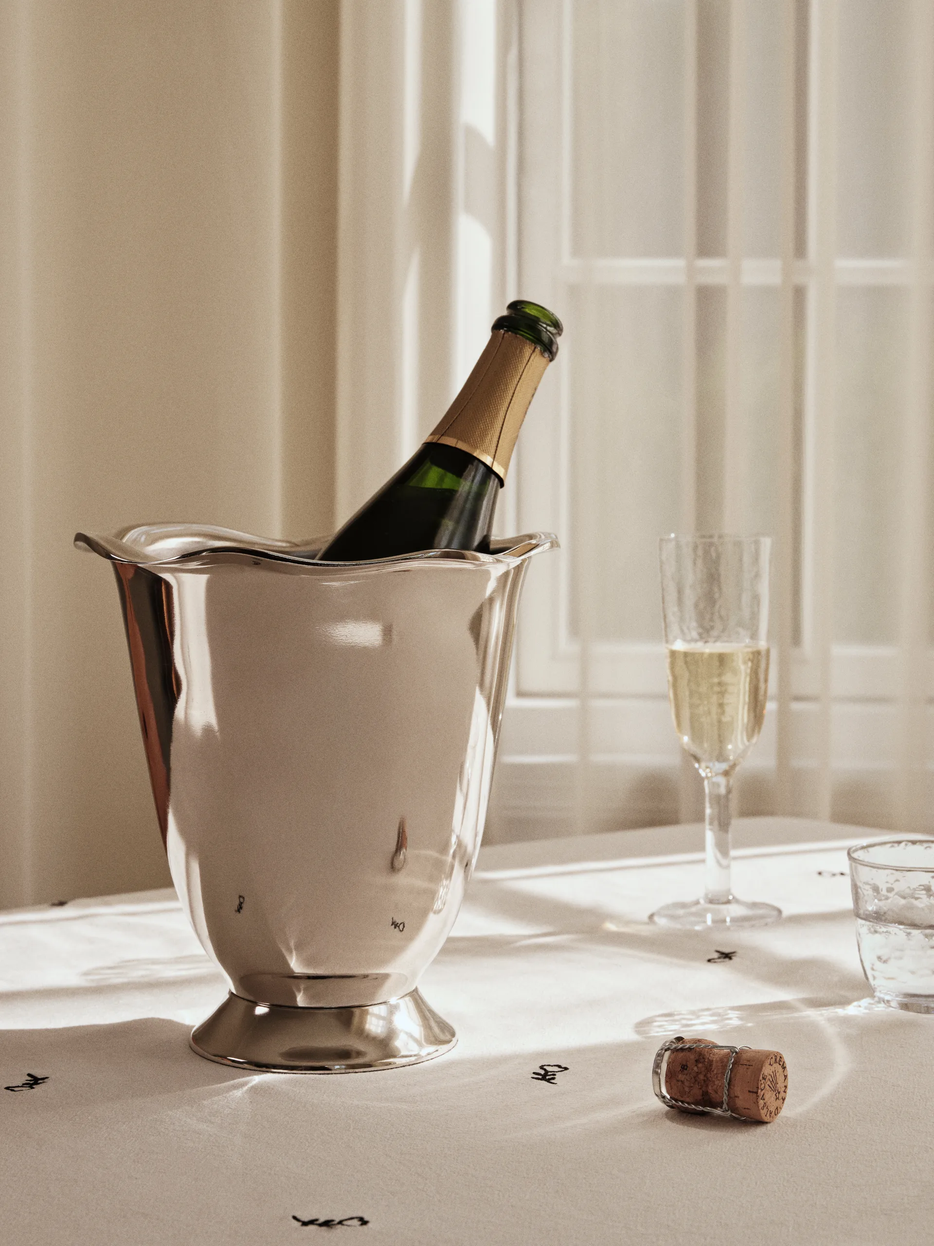 Beatrice wine cooler Ø23x23 cm, Aluminium Broste Copenhagen