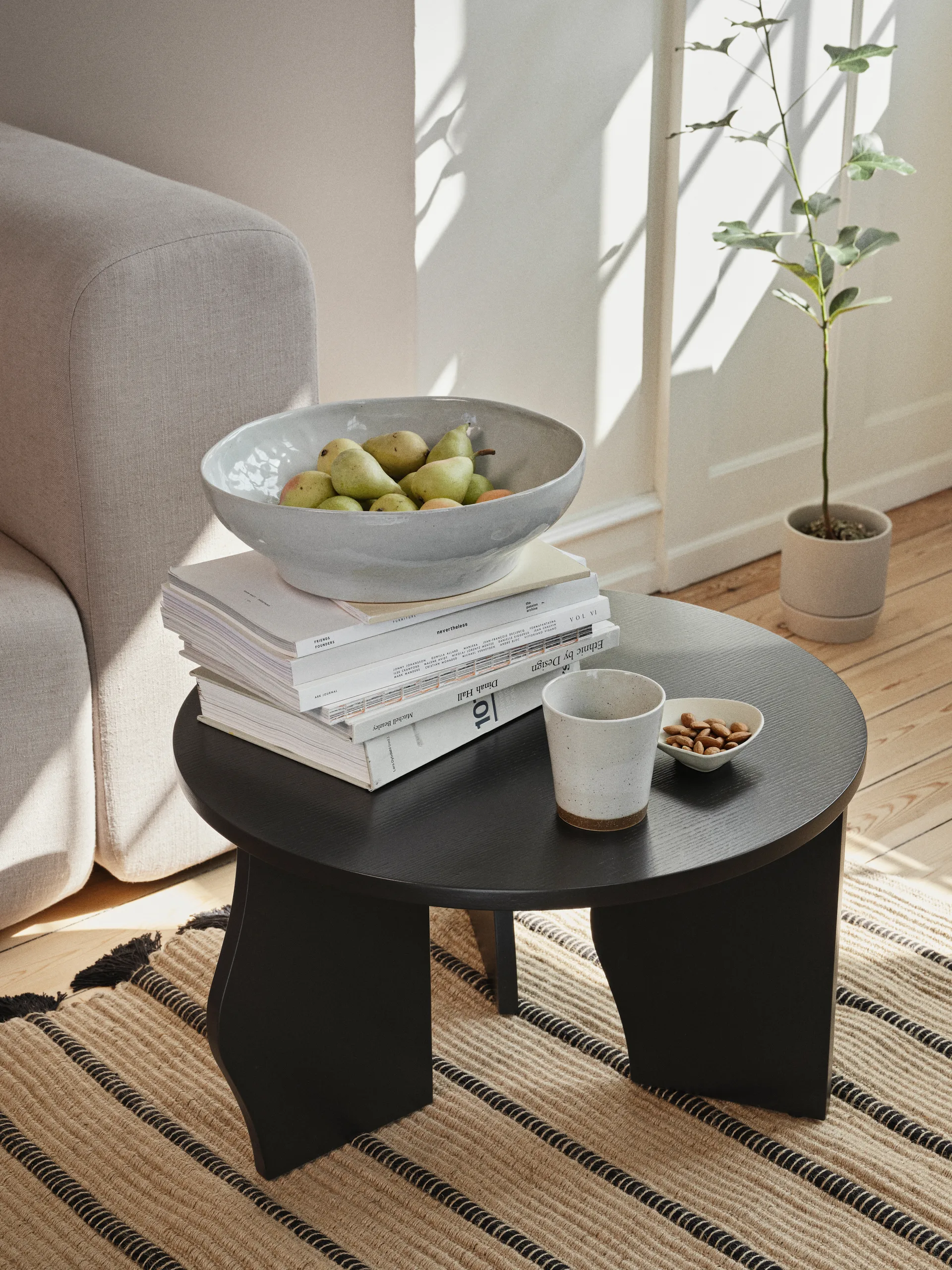 Brook table Ø60 cm, Black Broste Copenhagen