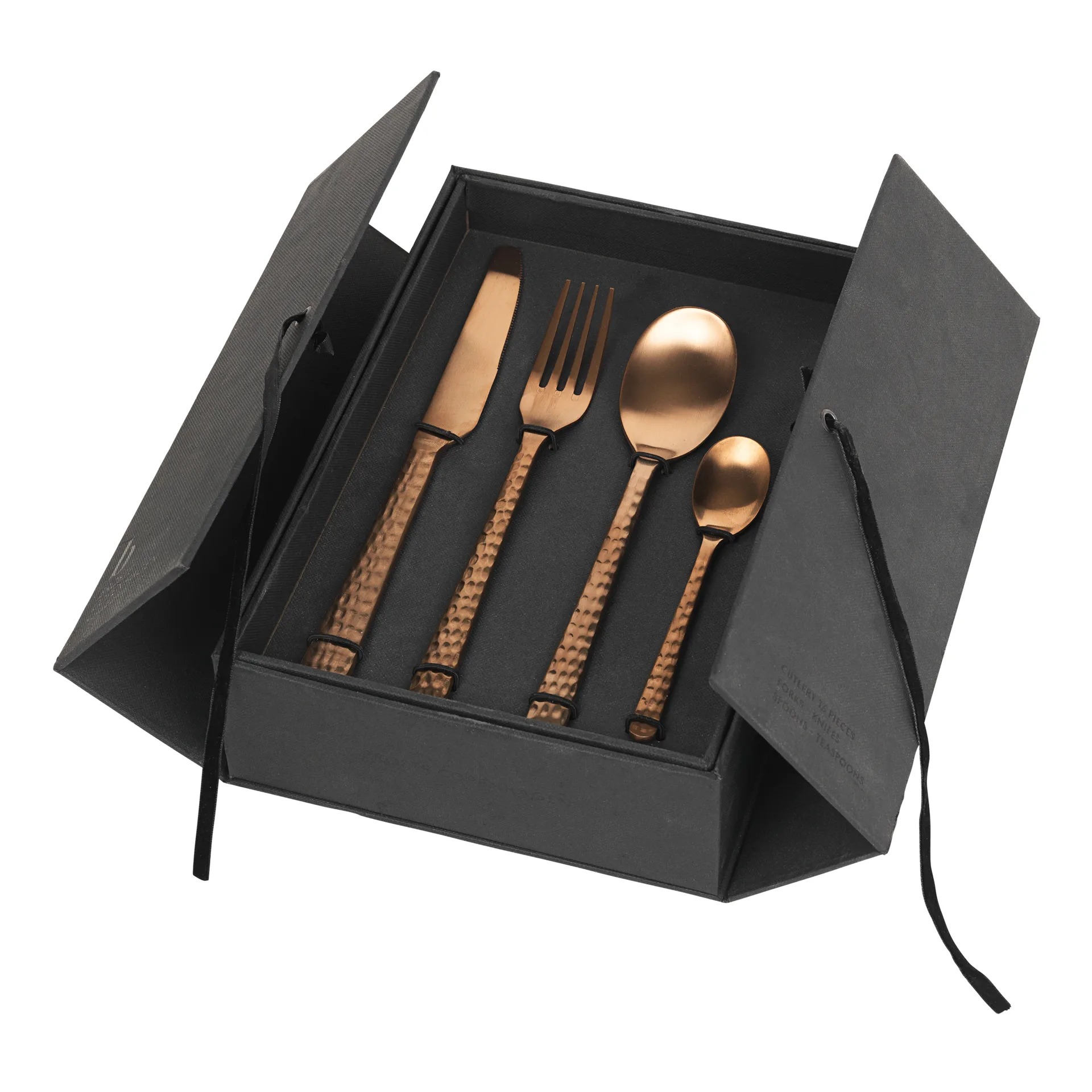 Hune cutlery 16 pcs, copper hammered Broste Copenhagen