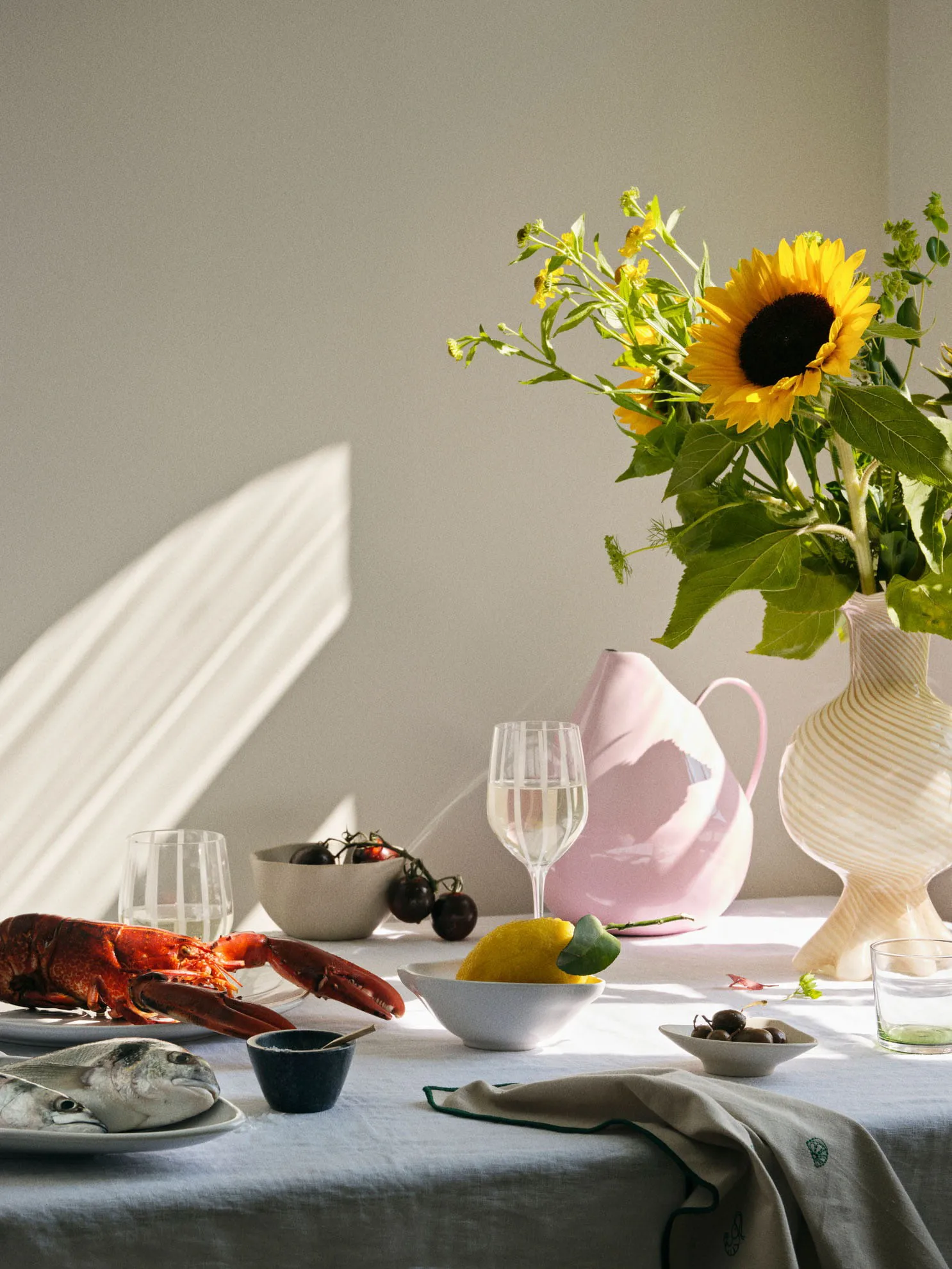 Stripe drinking glass 35 cl, Clear-white stripes Broste Copenhagen