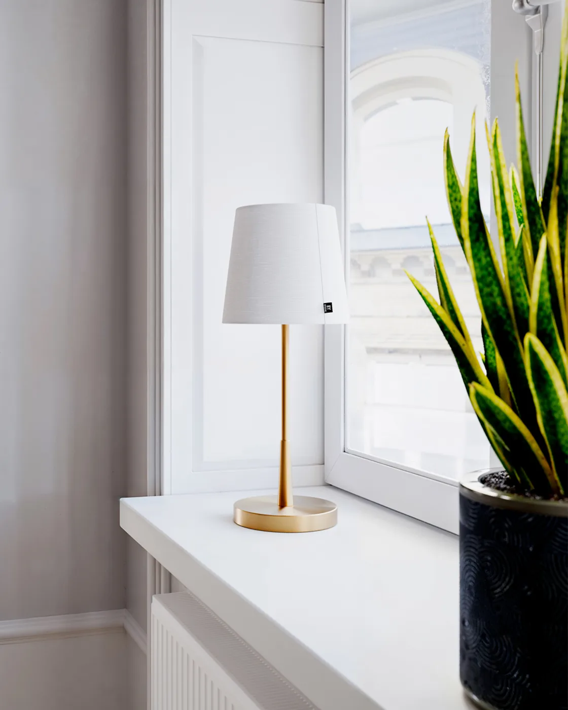 Lumi table lamp 48,5 cm, Gold-white By Rydéns