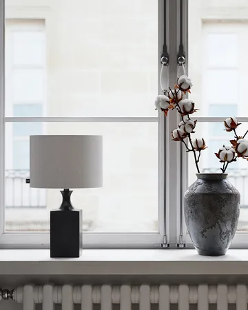 Woody table lamp 41 cm - Black-white - By Rydéns