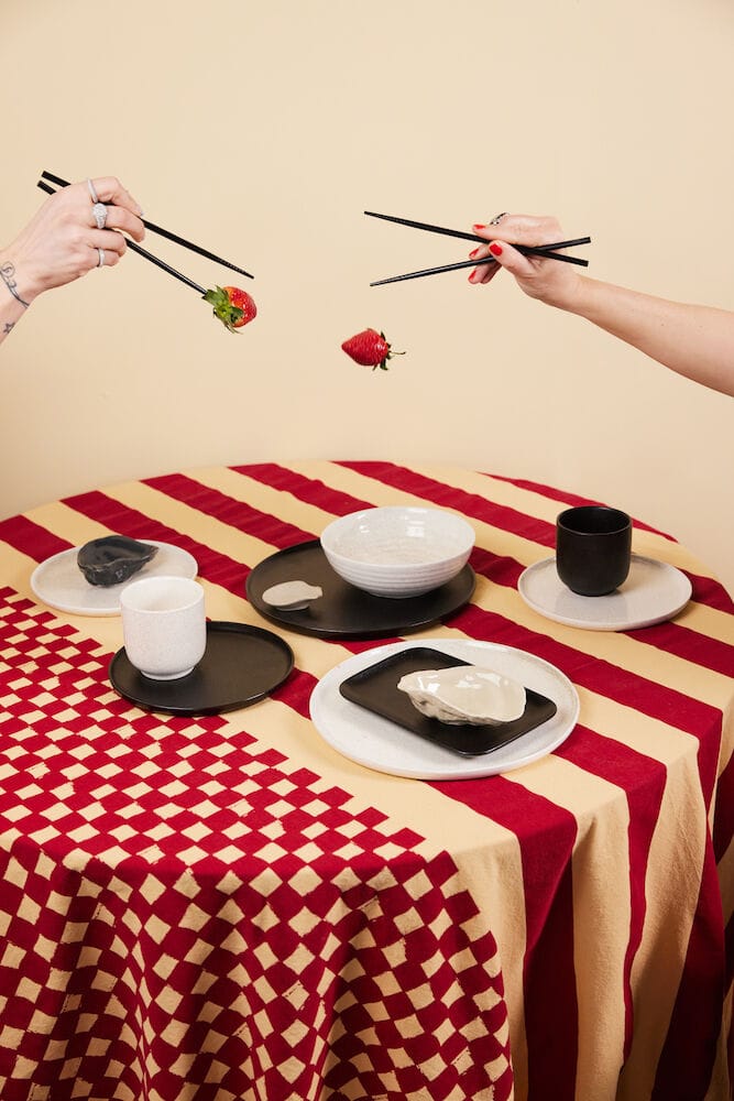 Love tablecloth 150x280 cm, Red sand Byon