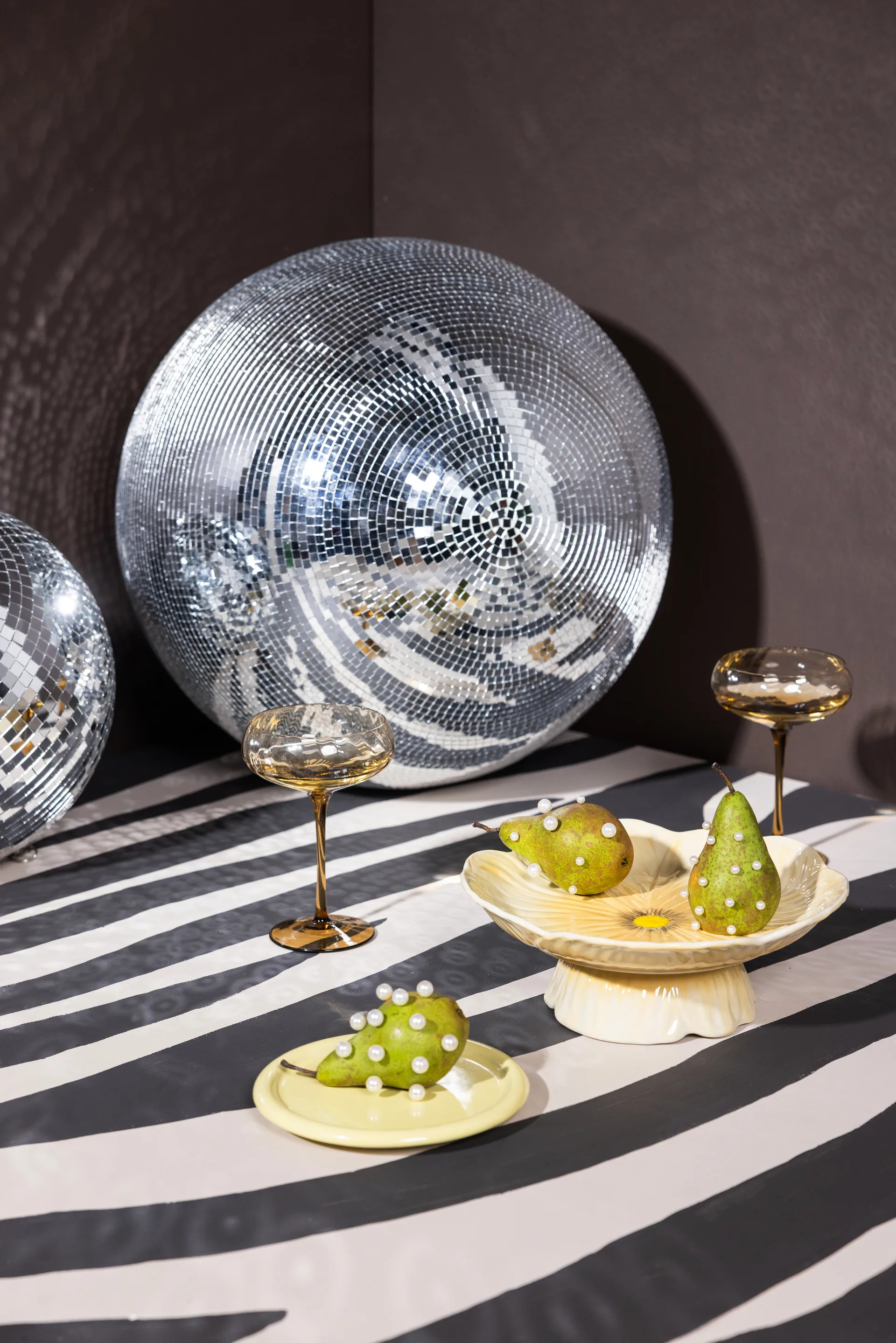 Poppy cake stand Ø26 cm, Beige Byon