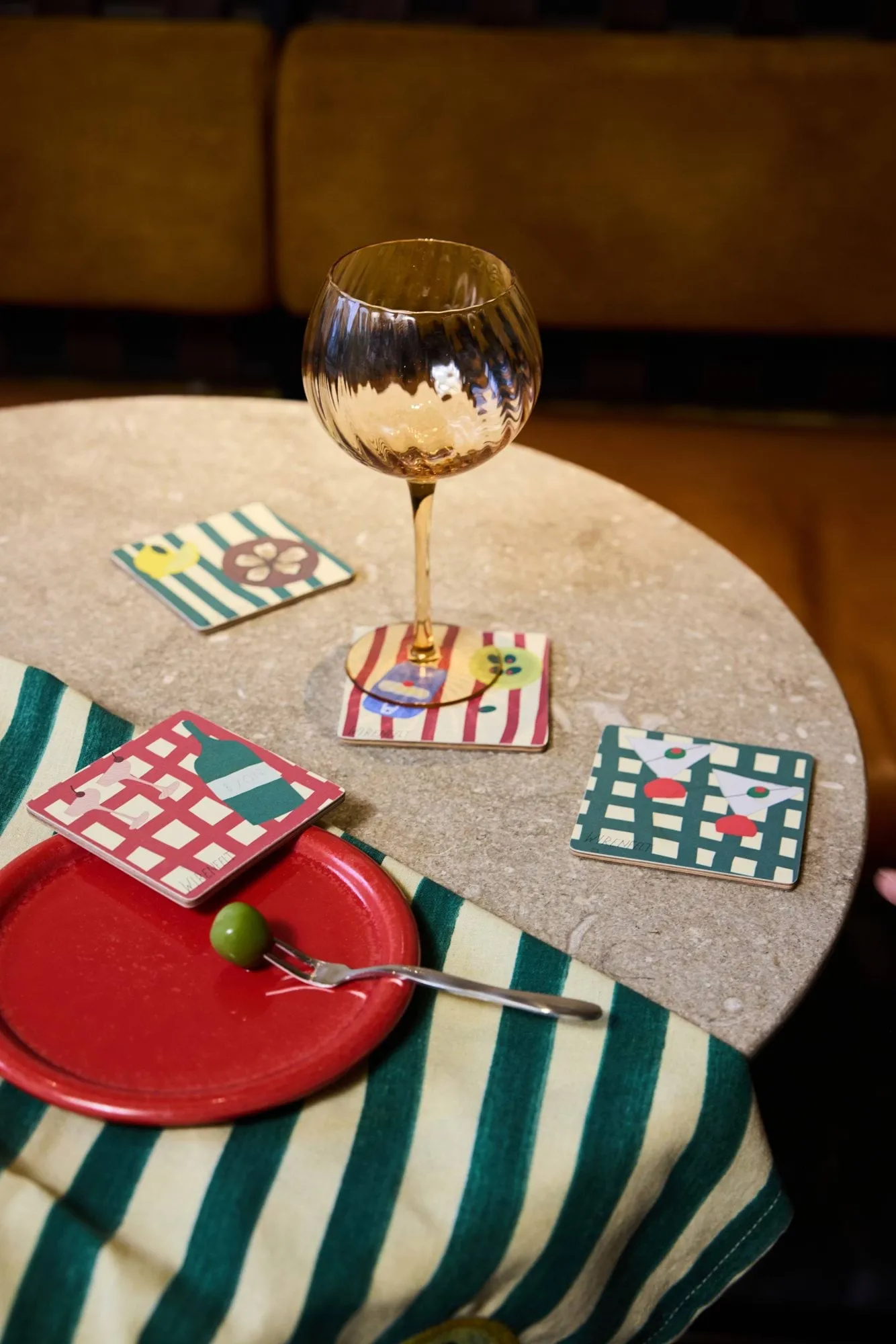 Sera glass coasters, 4 pieces, Mix, 9x9 cm Byon