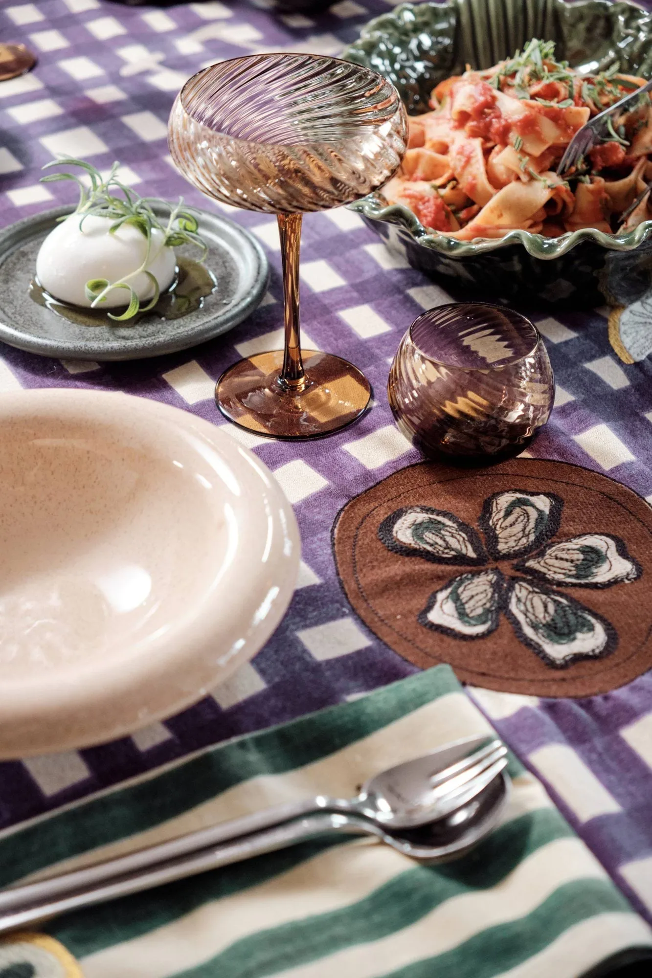 Sera tablecloth, Plum (purple), 150x280 cm Byon