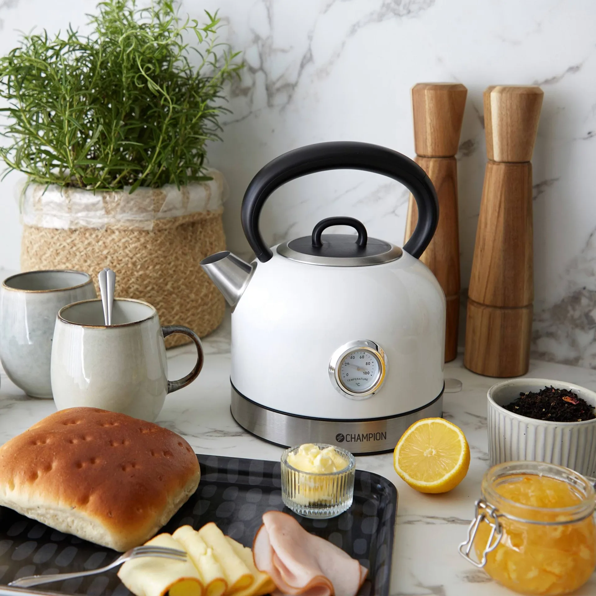 Champion Retro kettle, Cream white, 1.7 l Champion