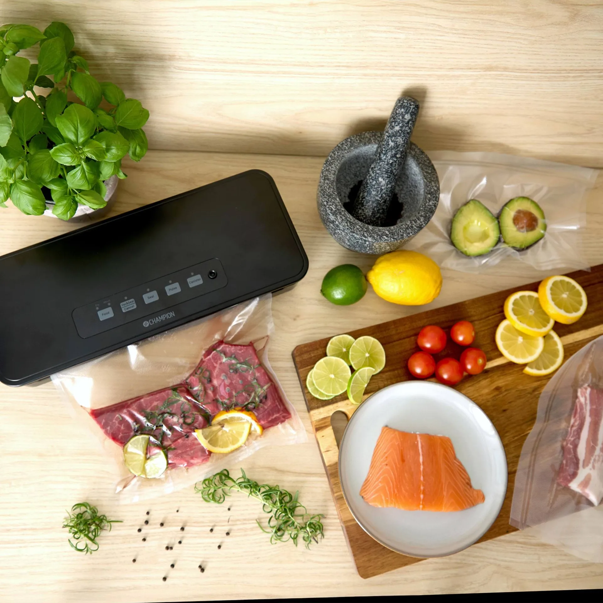 Champion VF300 vacuum sealer, Matte black Champion