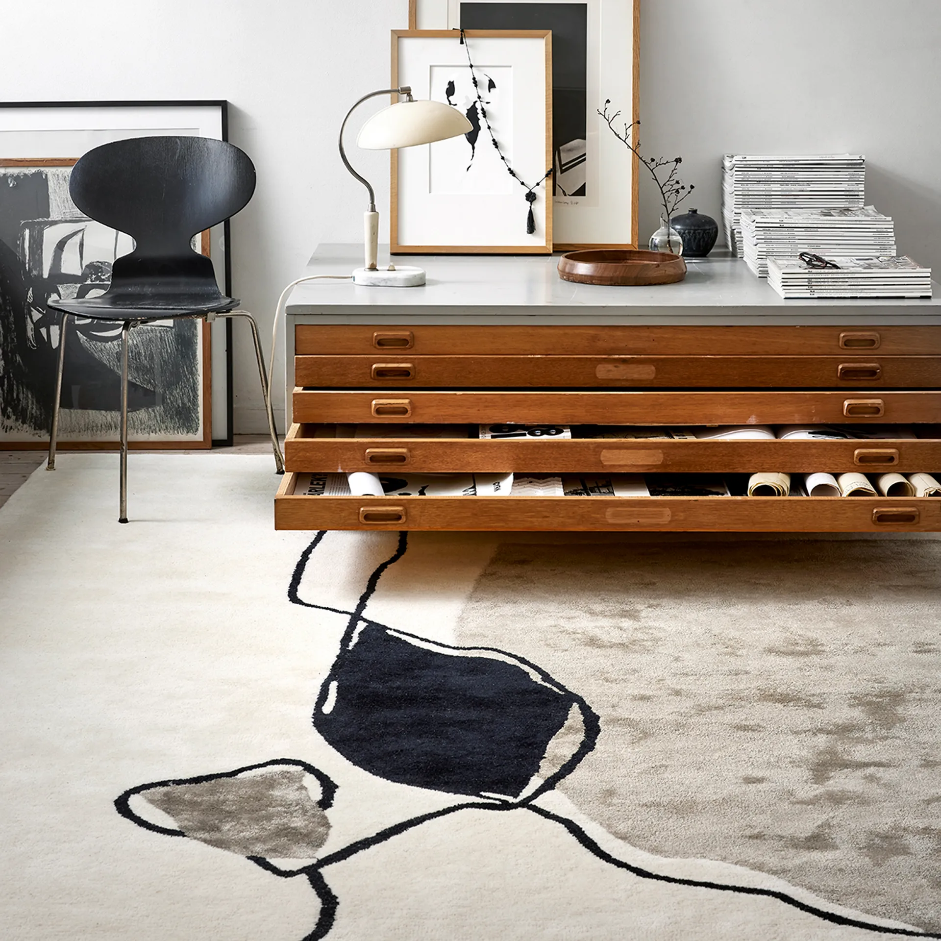 Abstract rug 170x230 cm, Ivory Classic Collection