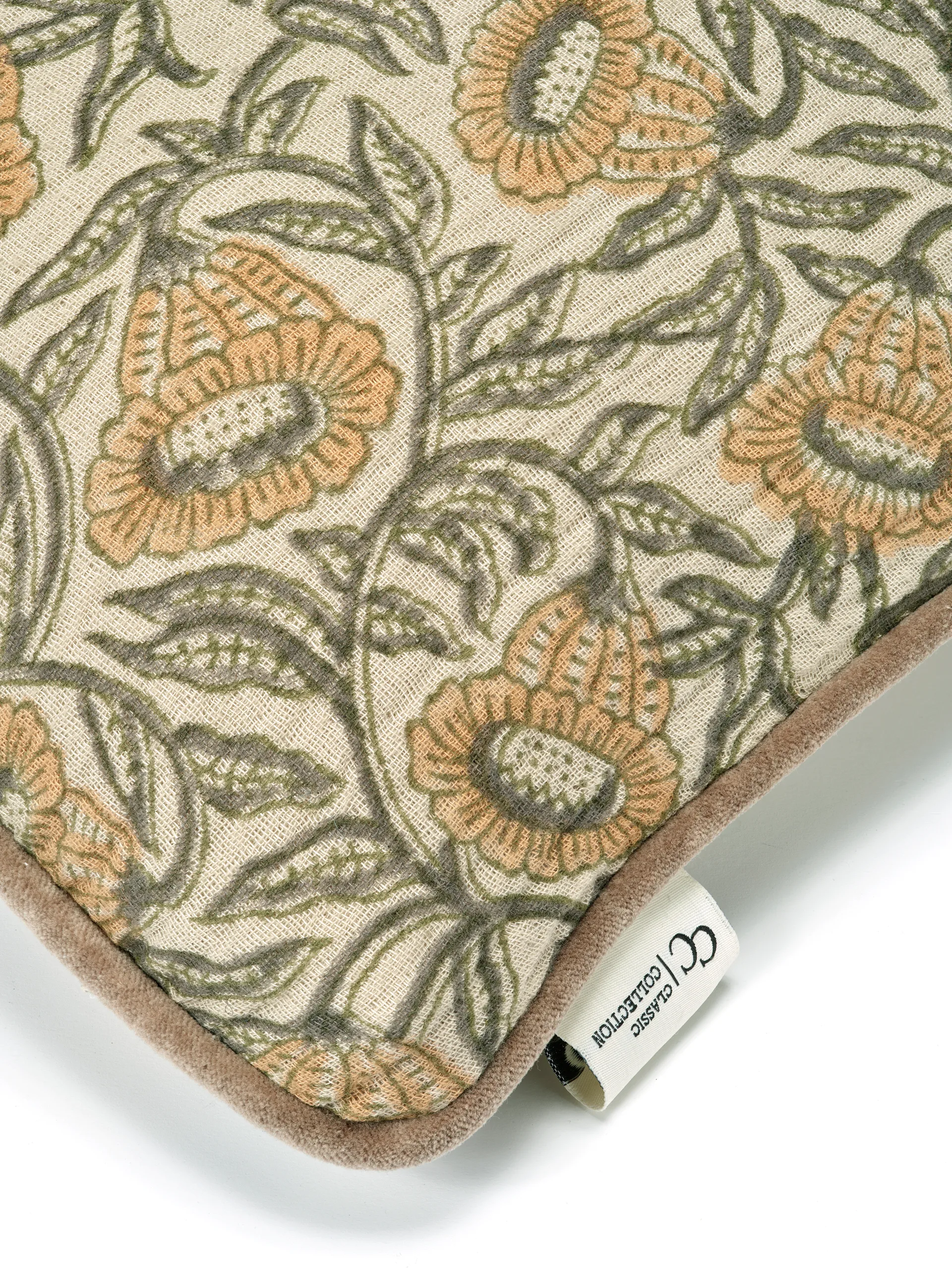 Bell cushion cover 50x50 cm, Yellow Classic Collection