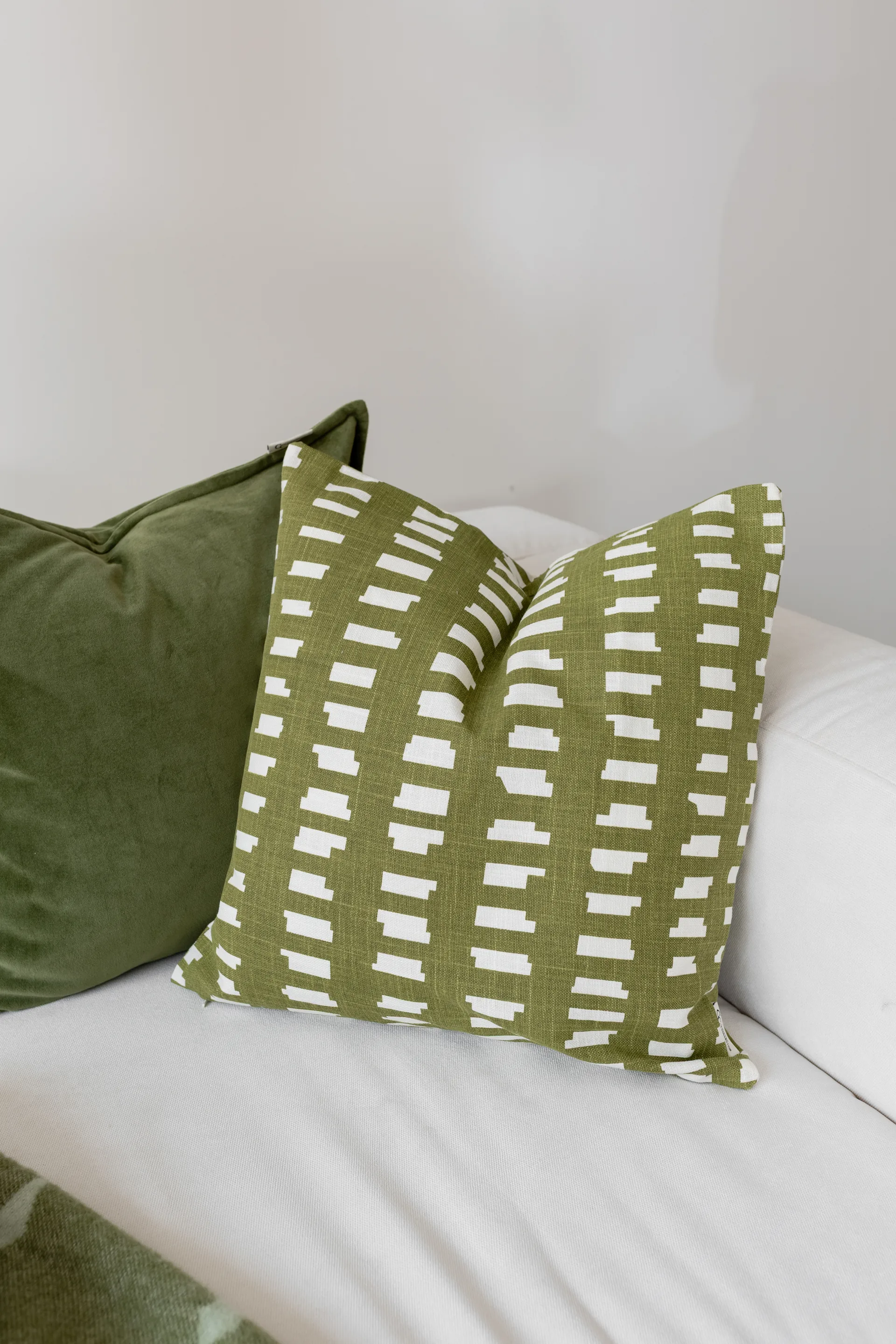 Classic Velvet cushion cover 50x50 cm, Green Classic Collection