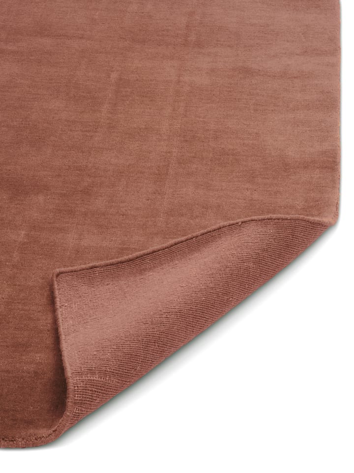 Solid rug, Coral. 250x350 cm Classic Collection