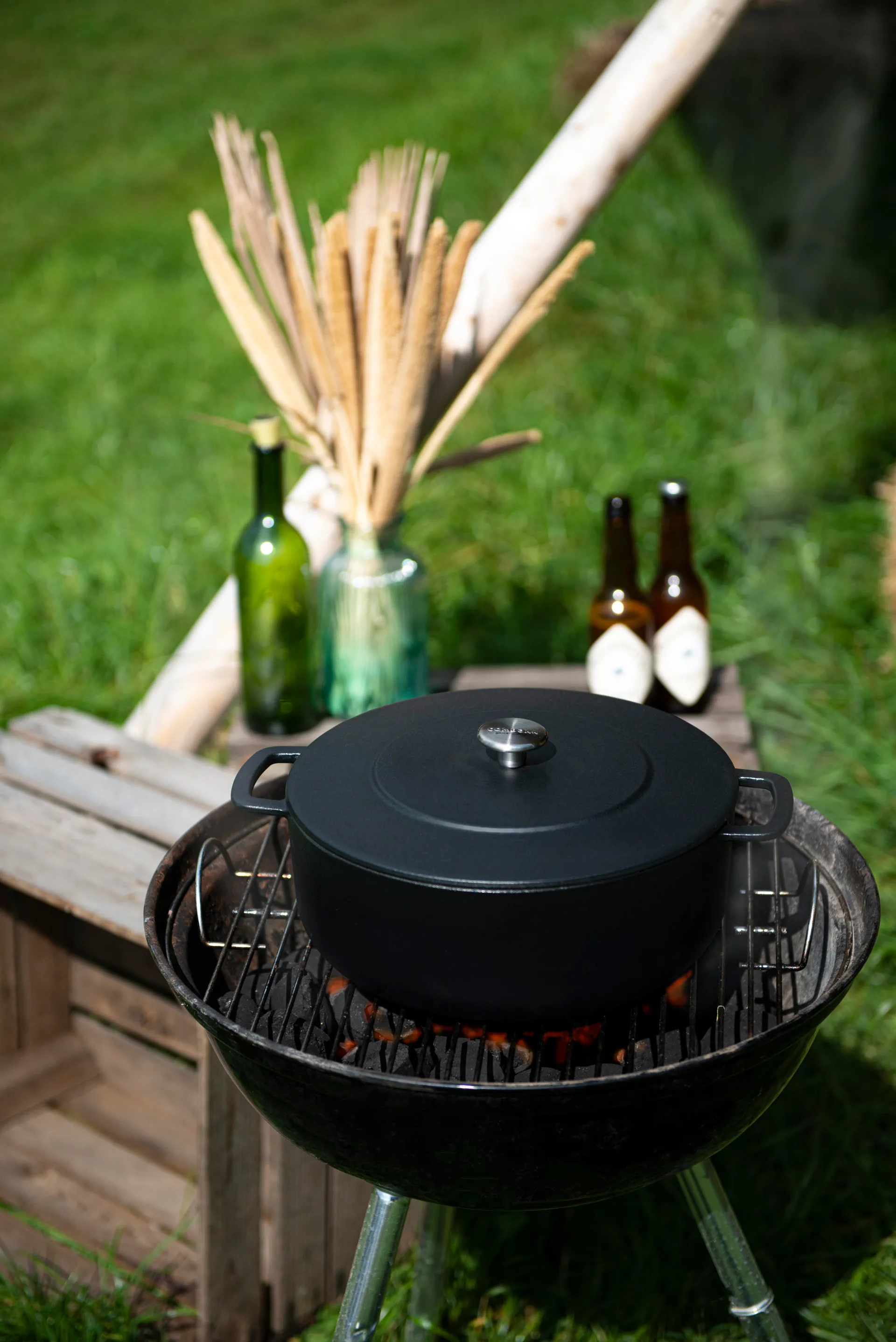 Combekk Enameled cast iron casserole Ø28 cm, Black Combekk