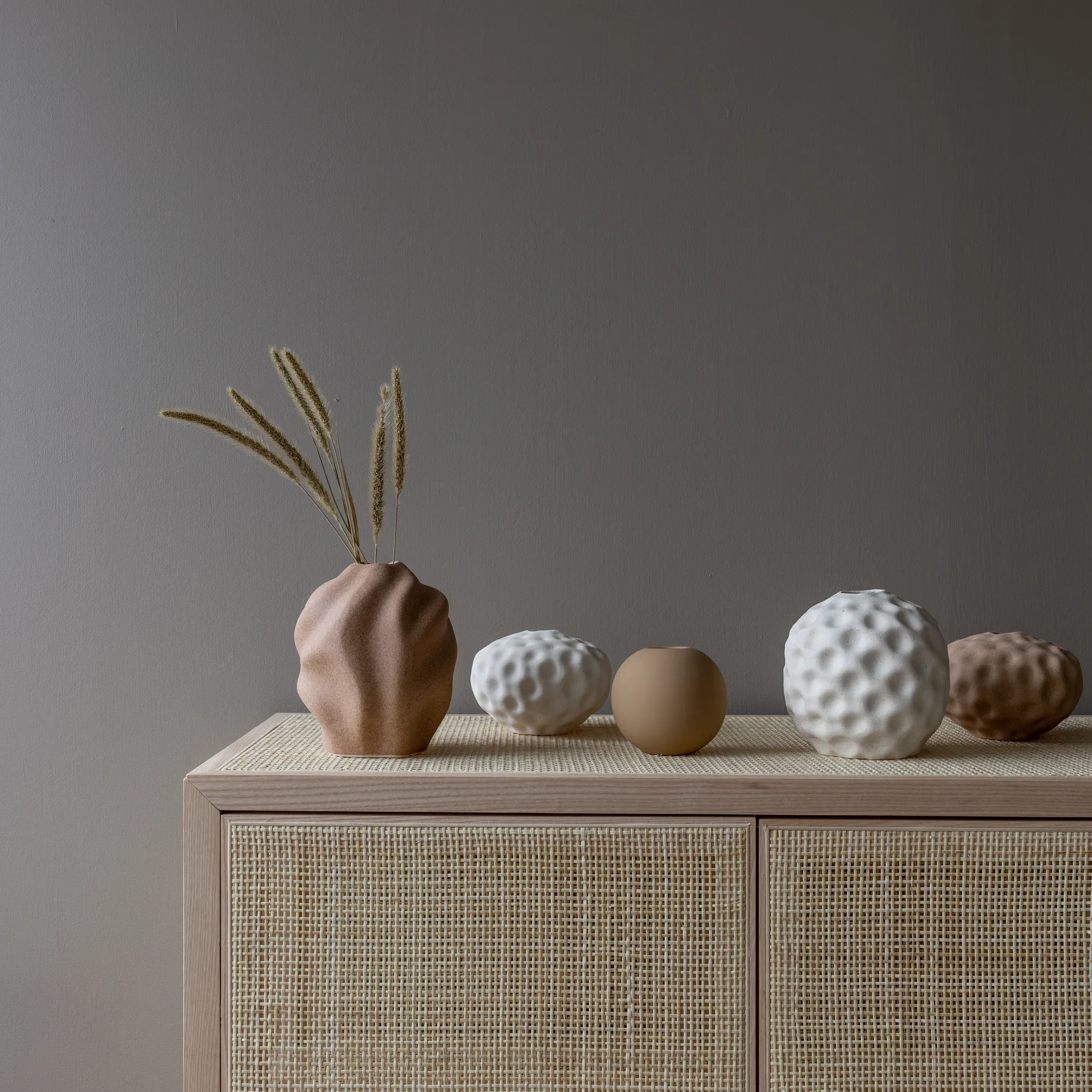 Ball vase peanut, 10 cm Cooee Design