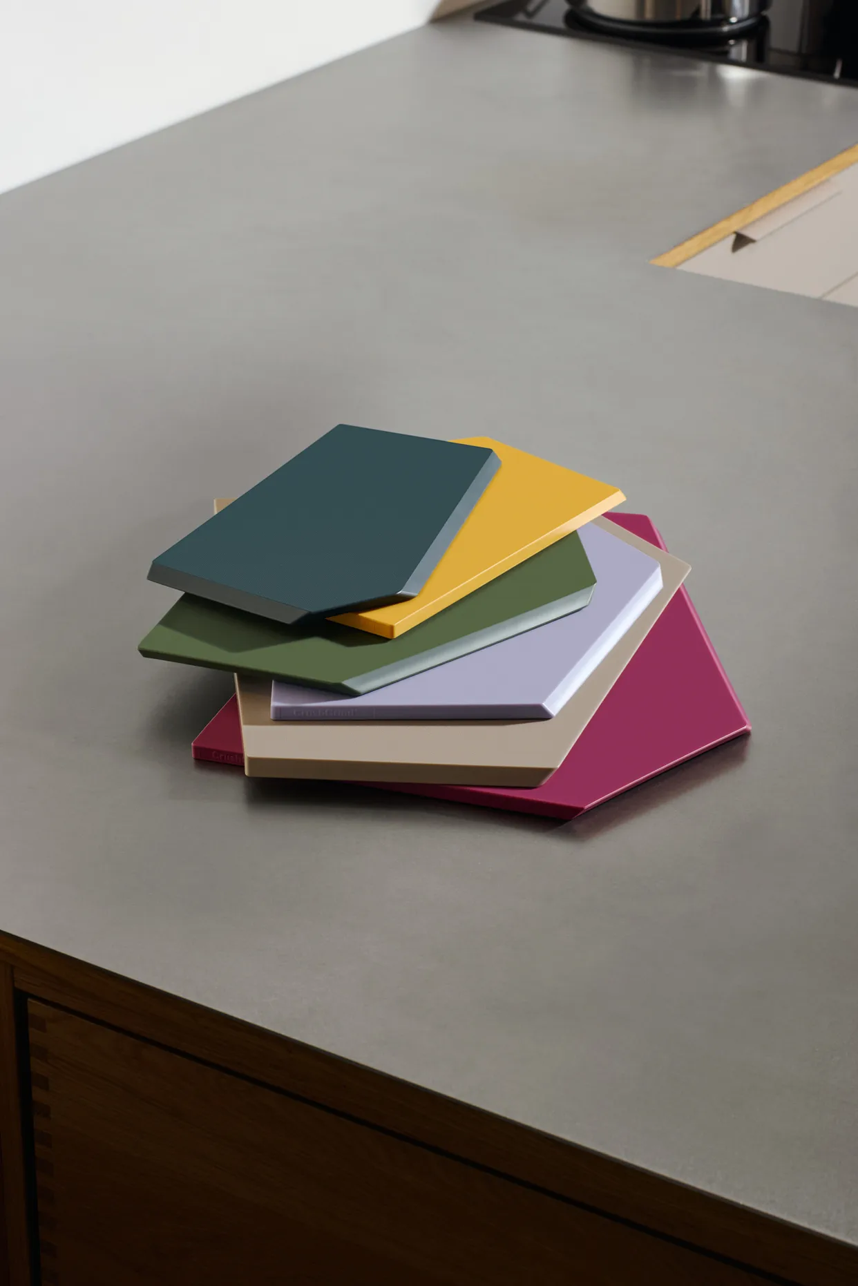 Zurich chopping board, Beetroot, large Crushgrind