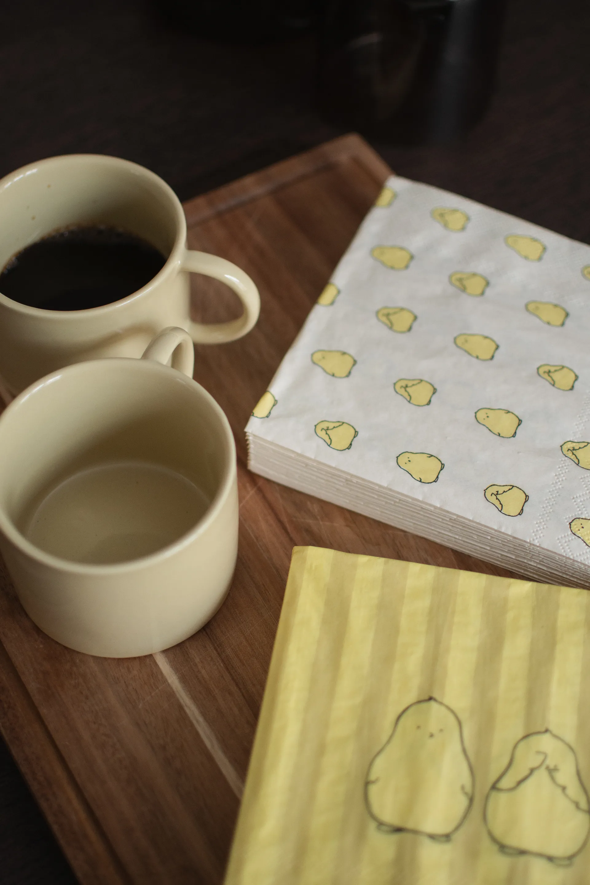 Chubby chicken paper napkins 20-pack, Yellow, 33x33 cm DBKD