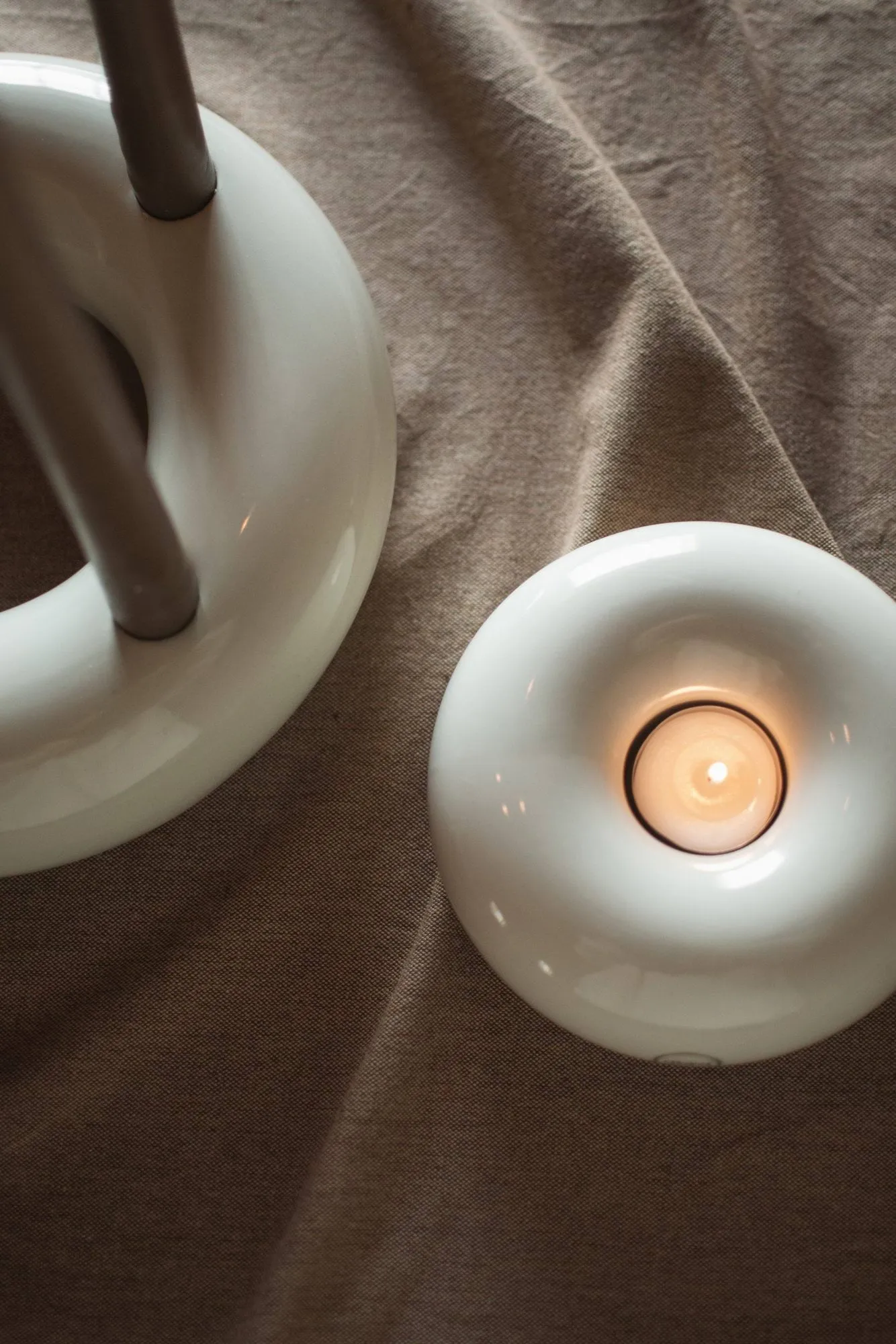 Float tealight holder, Shiny cream DBKD