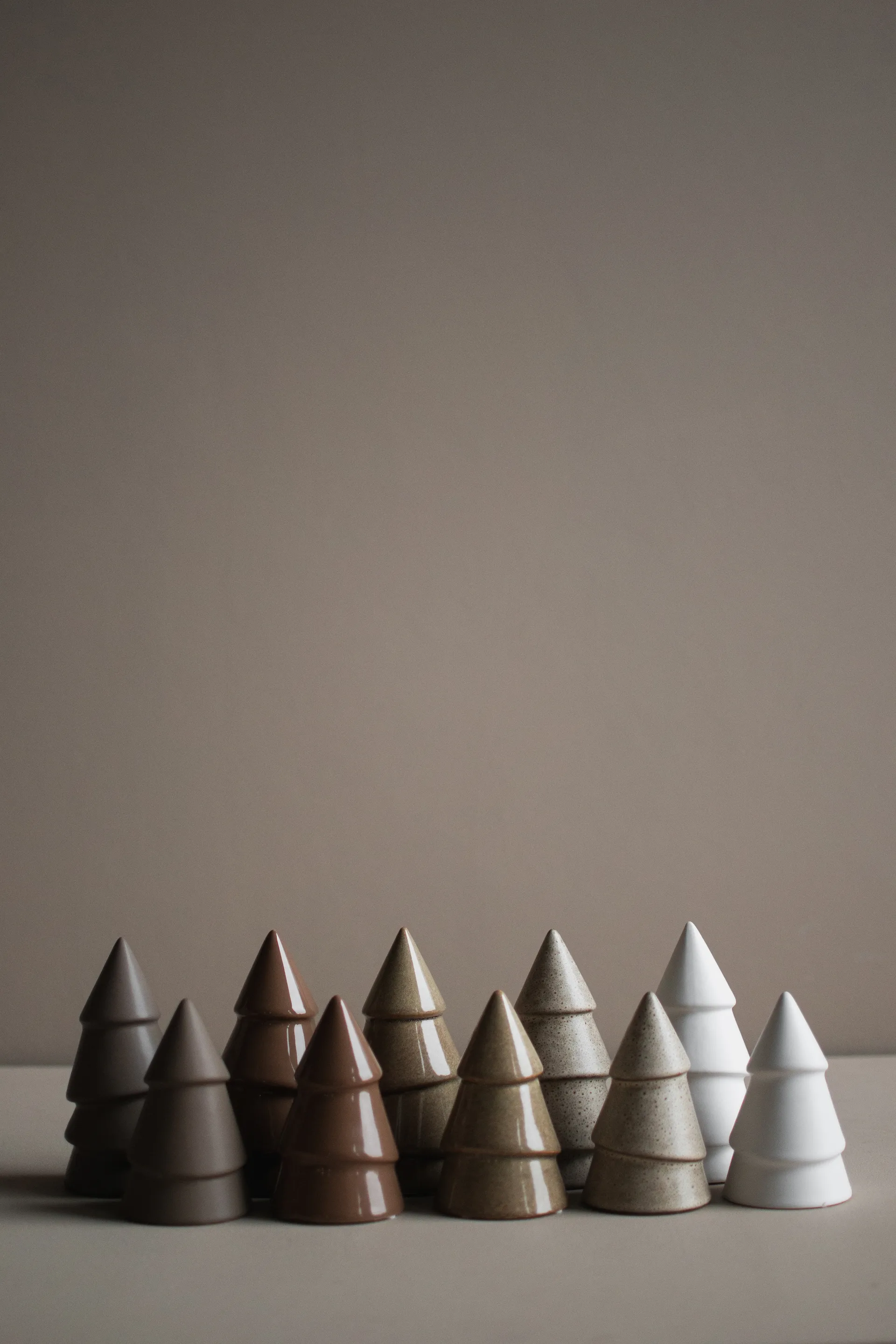 Narrow decoration 14 cm, Shiny nougat DBKD