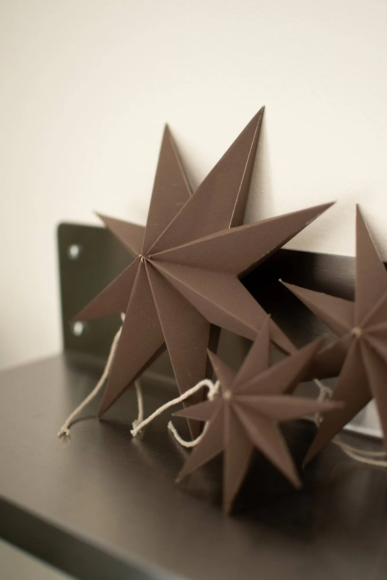 Paper winter star hanging decoration, Brown, large, Ø19 cm DBKD